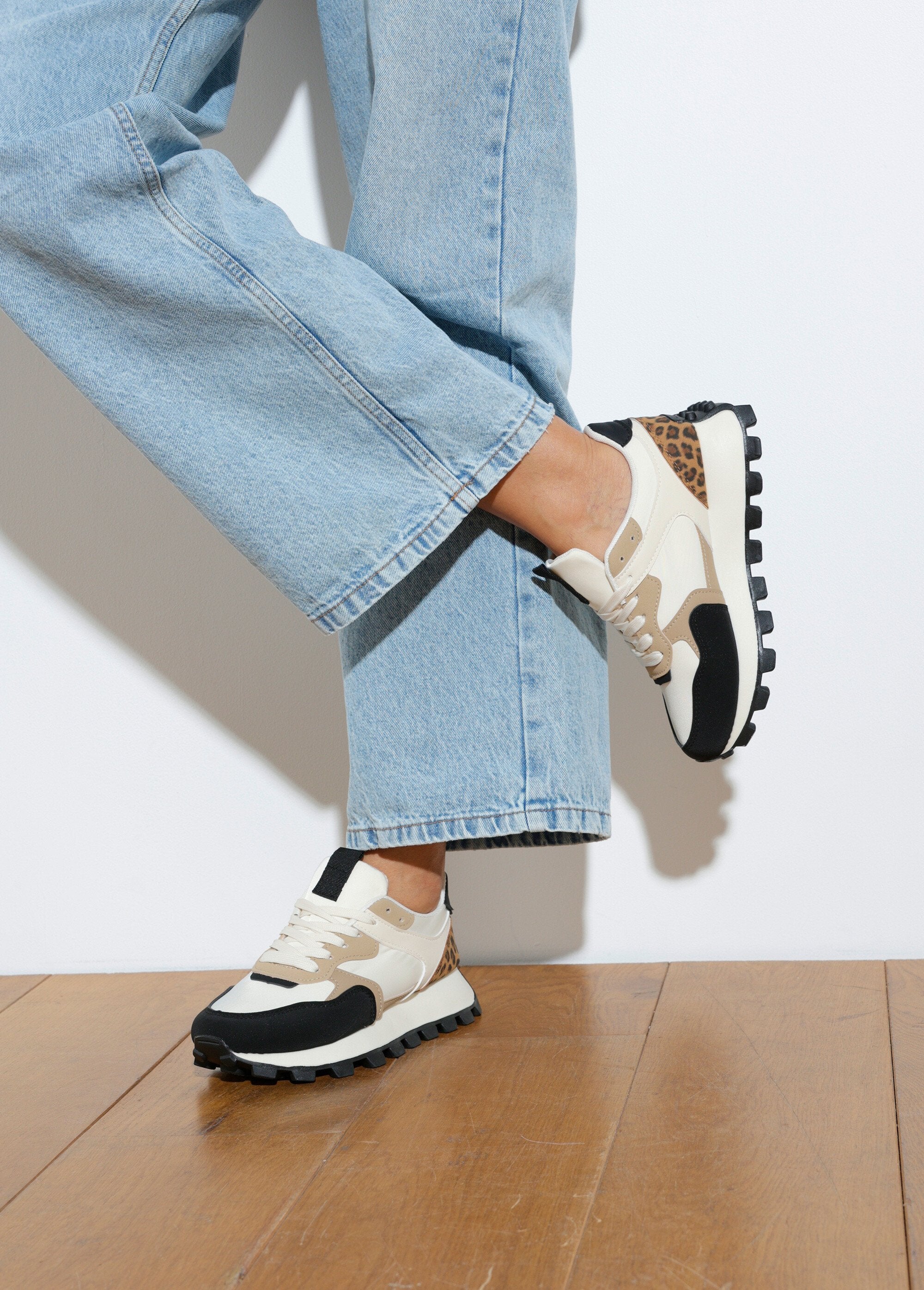 Multi-material_sneakers_with_lugged_sole_Leopard_SF1_slim