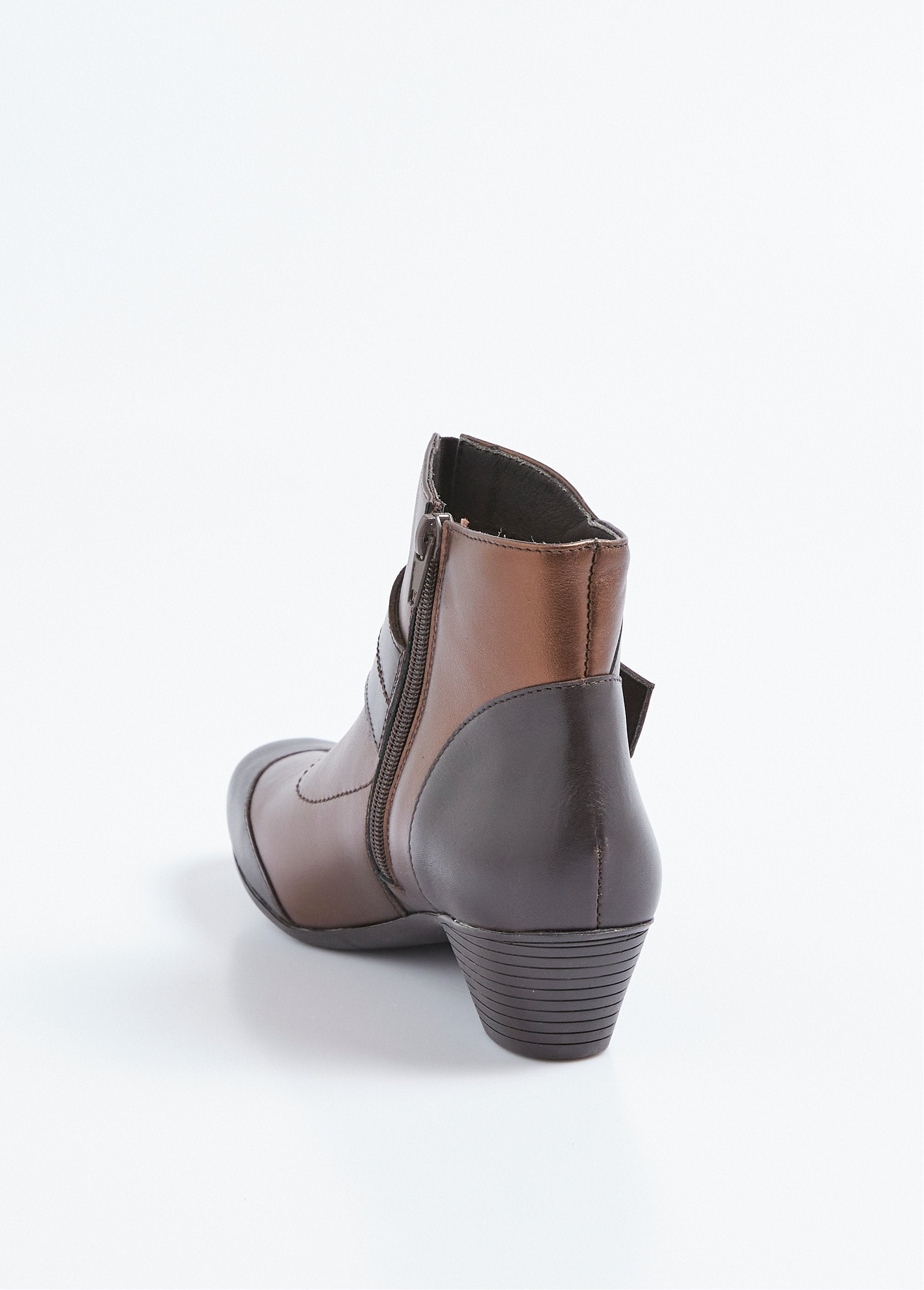 Zipped_leather_boots_with_unhooked_heel_Bronze_DO1_slim