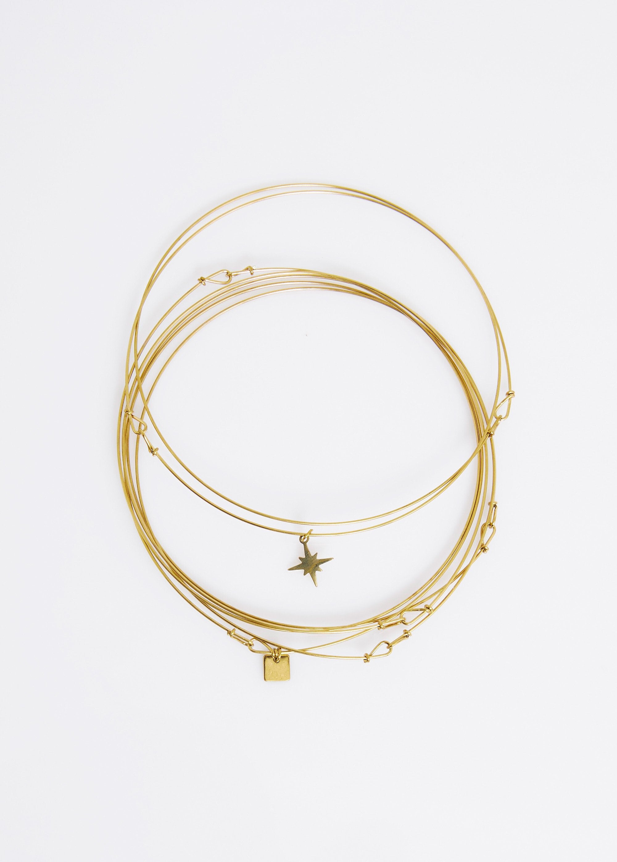 Stainless_steel_weekly_bracelets_Golden_DE1_slim