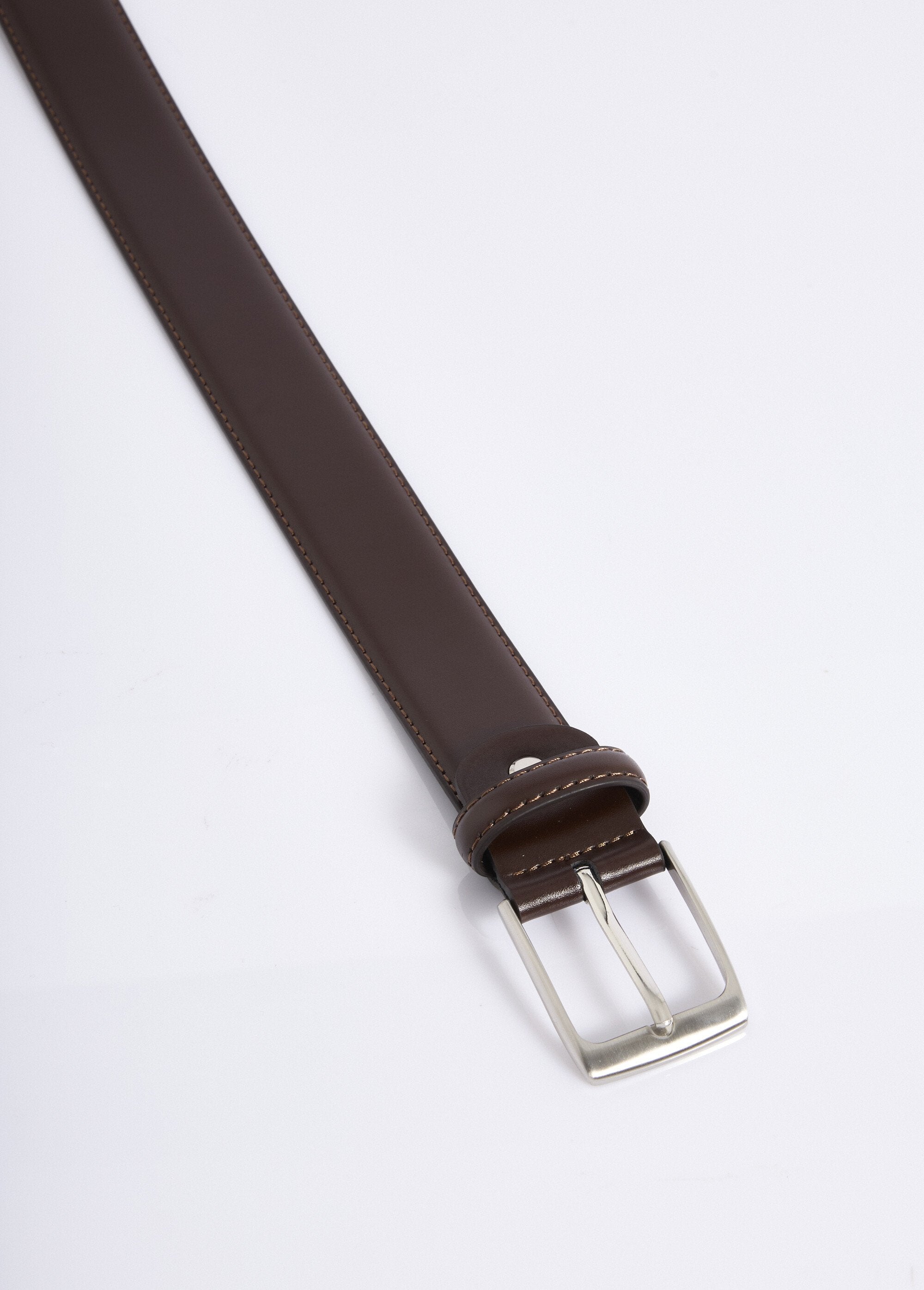 Faux_leather_belt,_metal_buckle_Brown_DE1_slim