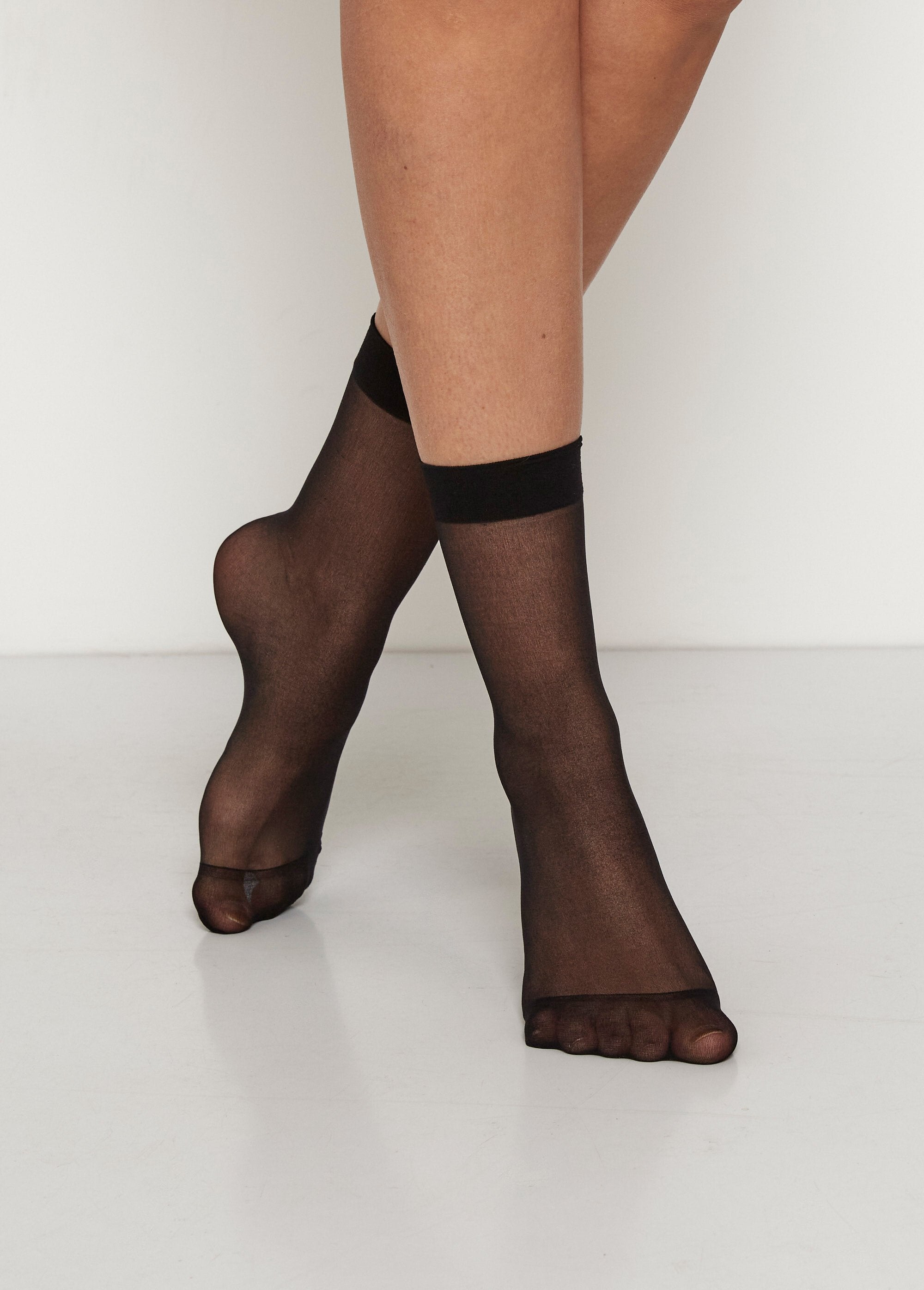 Foam_veil_socks_Black_FA2_slim
