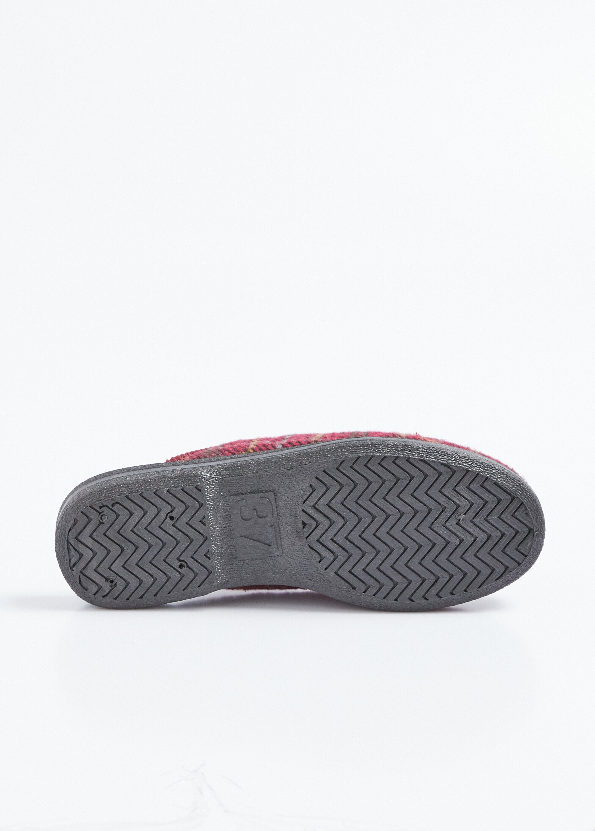 Elasticated_comfort_width_mule_slippers_Bordeaux_UN1_slim