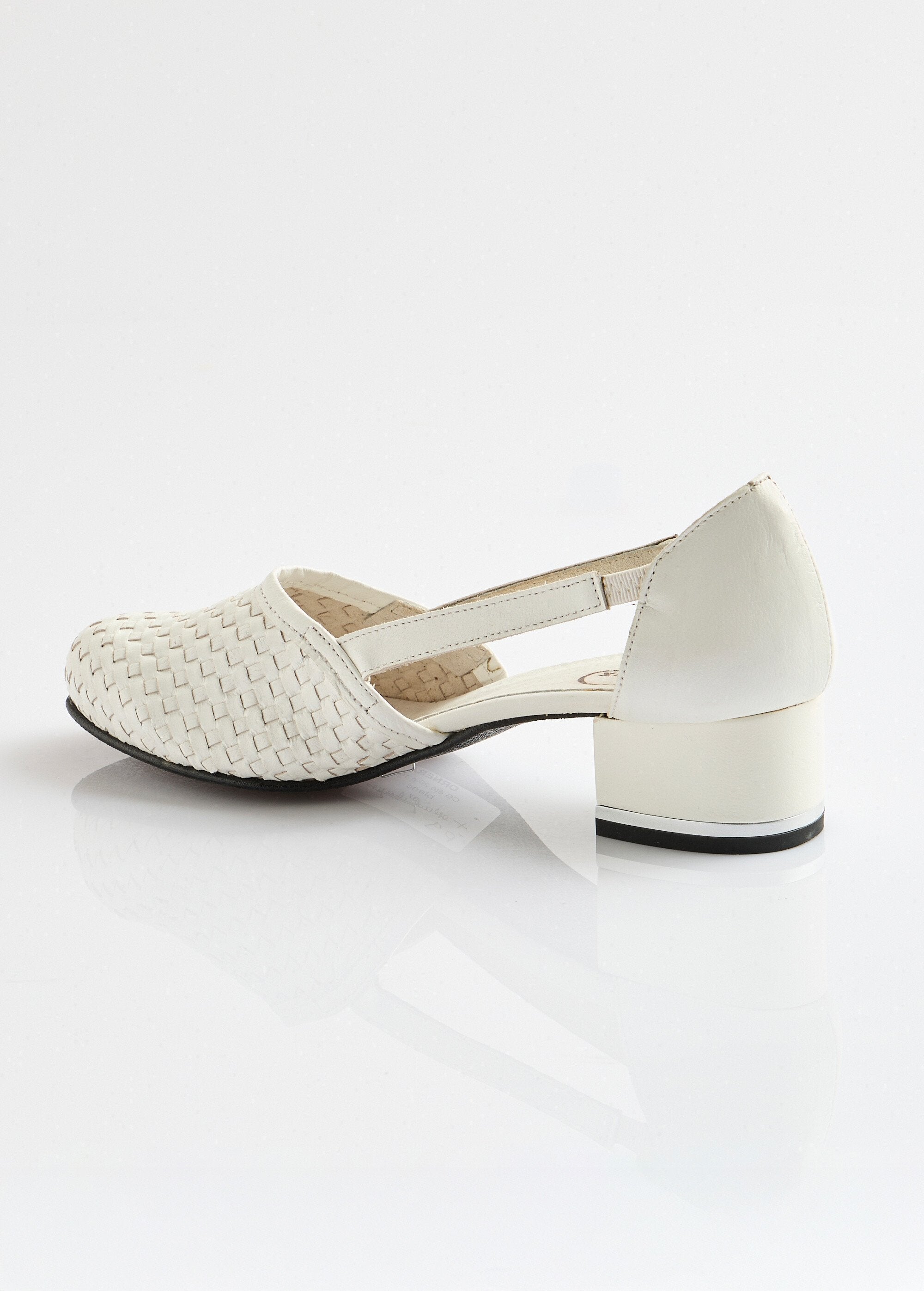 Leather_heeled_pumps_White_DO1_slim