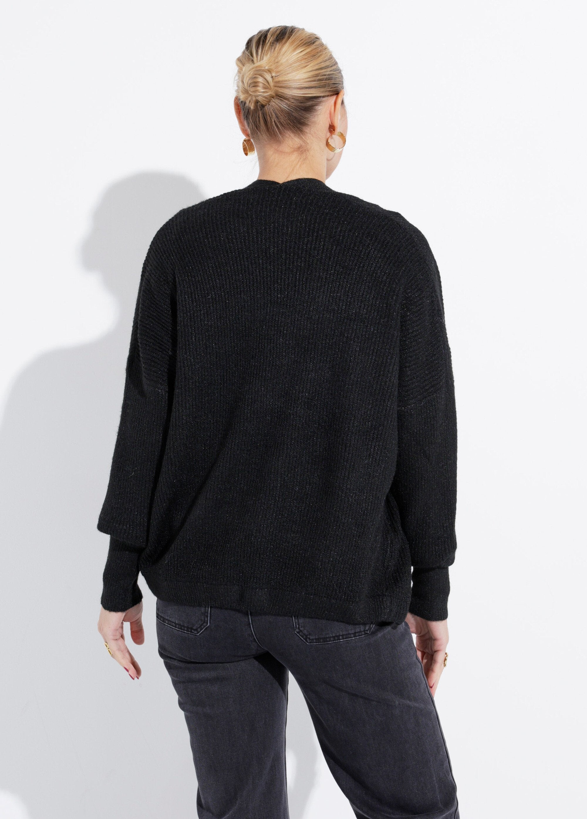 Edge-to-edge_waistcoat,_tightened_cuffs_Black_DO1_slim