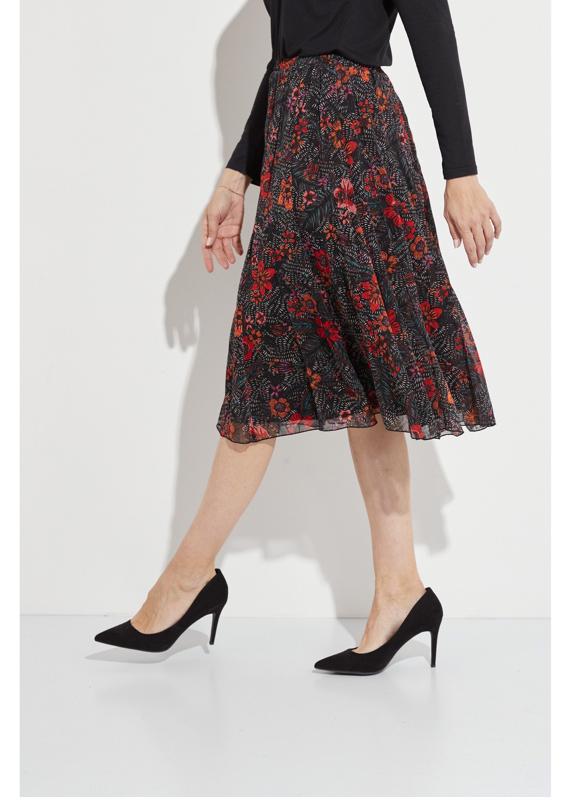 Long_flared_skirt_in_floral_voile_Black_and_red_DR1_slim