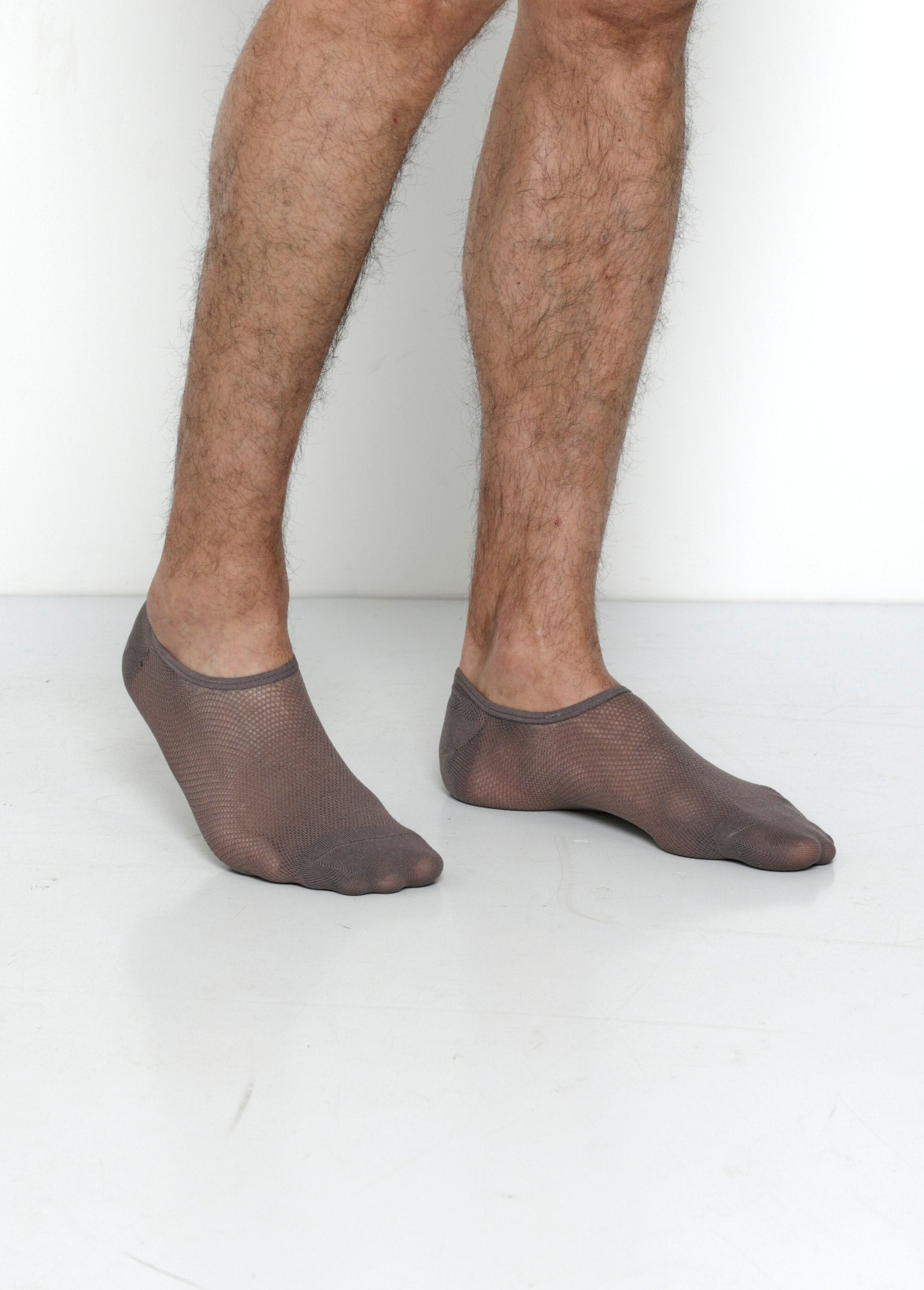 Pack_of_3_non-slip_socks,_assorted_Black_matching_FA1_slim