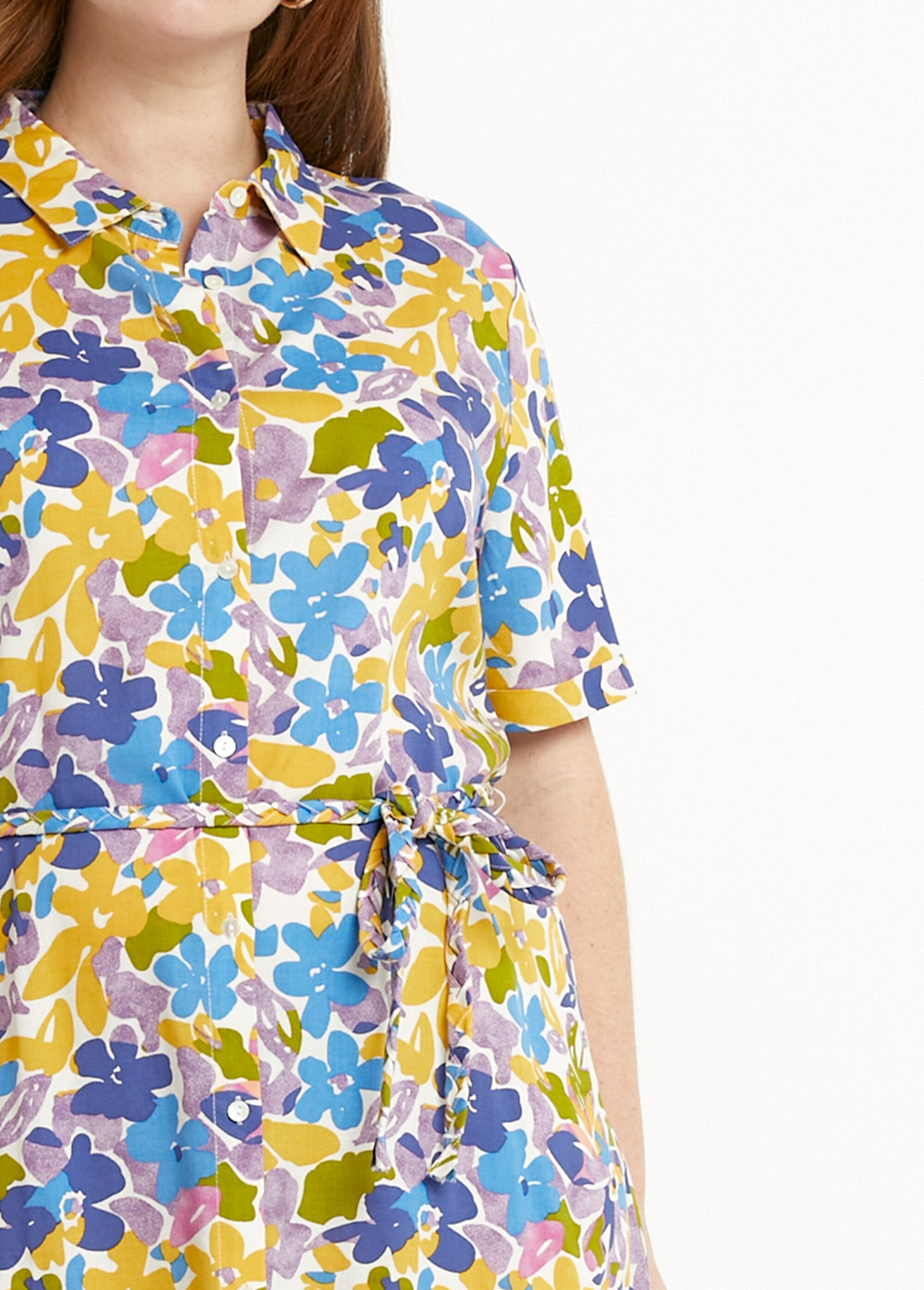 Short_straight_shirt_dress_with_floral_pattern_Multicolor_DE1_curvy