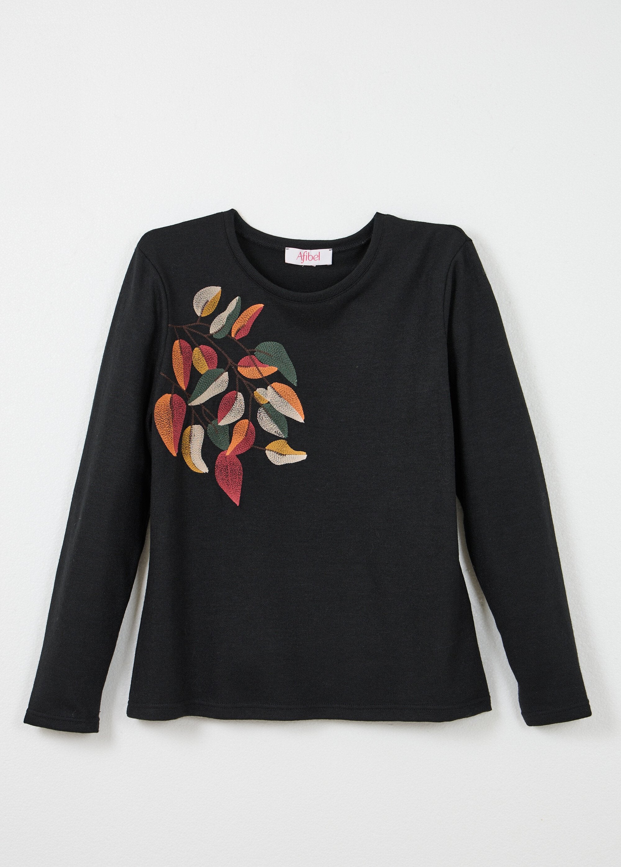 Plain_embroidered_round_neck_long_sleeve_T-shirt_Black_AP1_slim