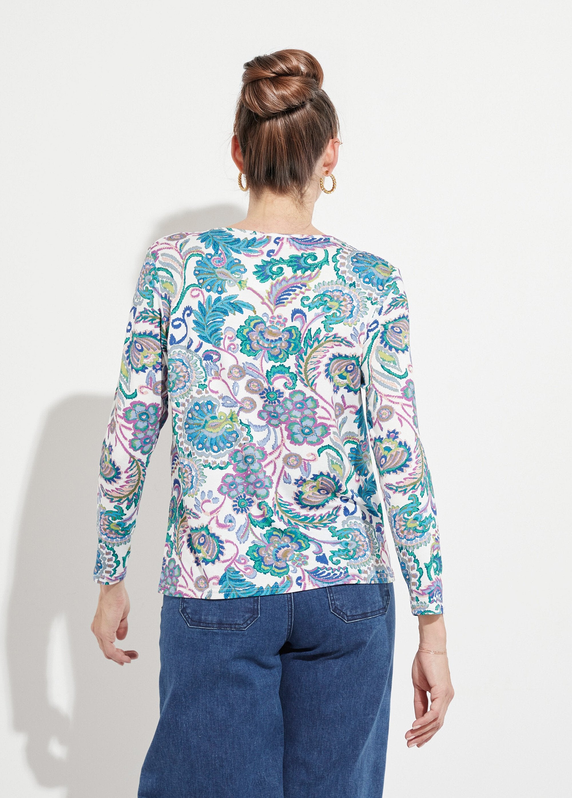 Pastel_print_long-sleeved_t-shirt_Ecru_background_DO1_slim