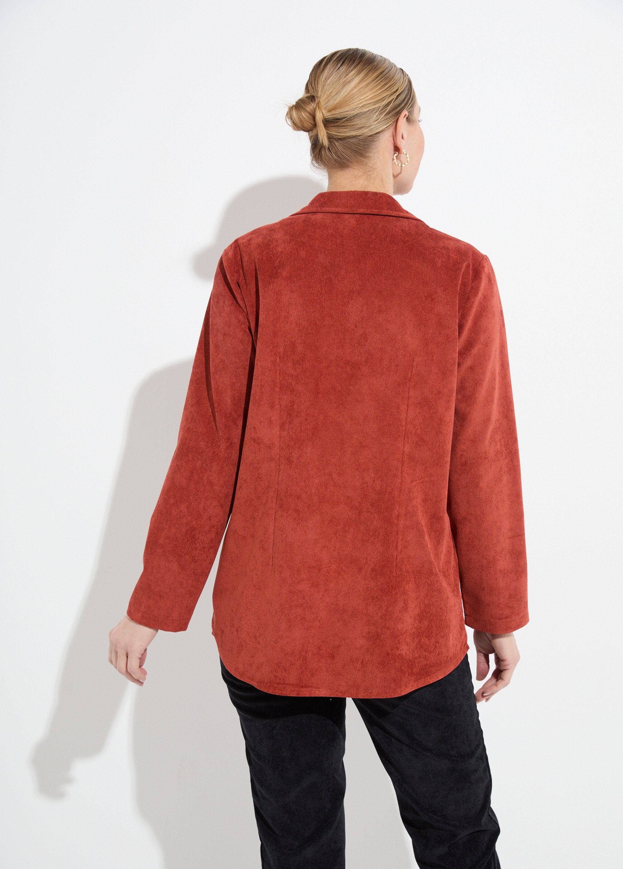 Milleraies_velvet_overshirt_jacket_with_tailored_collar_Spicy_DO1_slim