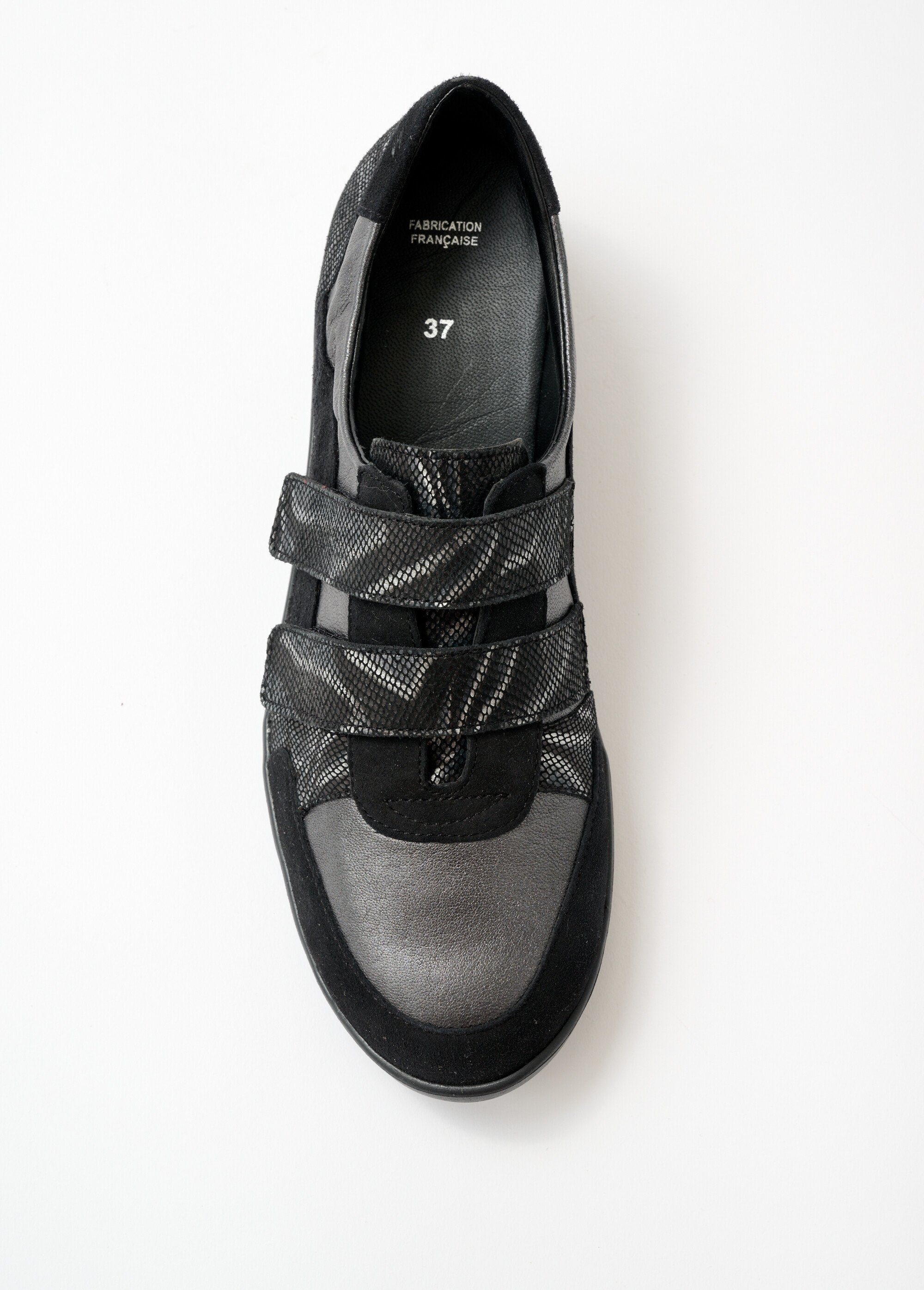 Comfortable_leather_wide_Velcro_sneakers_Black_OV1_slim