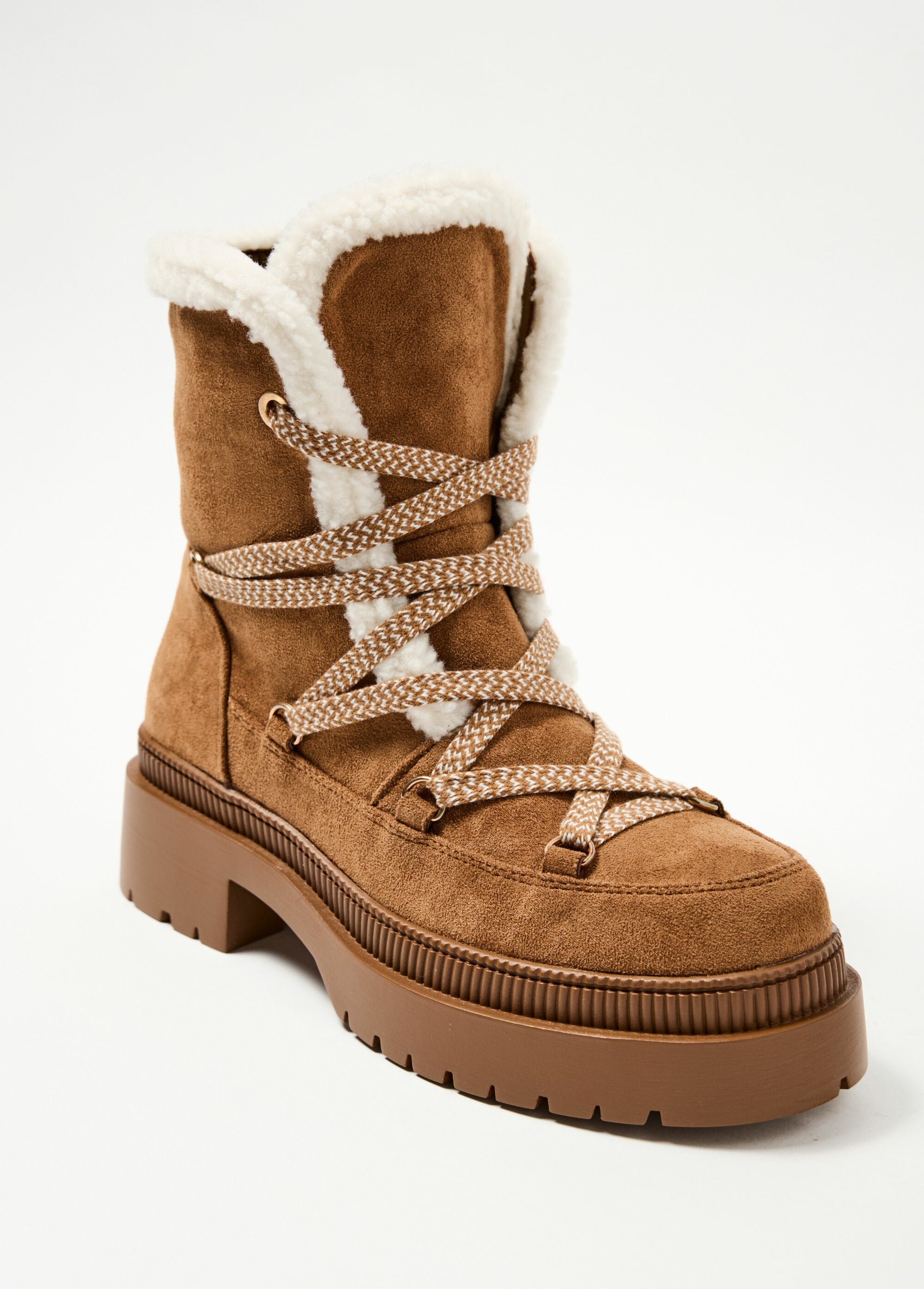 Lace-up_fur-lined_boots_with_thick_sole_camel_FA1_slim