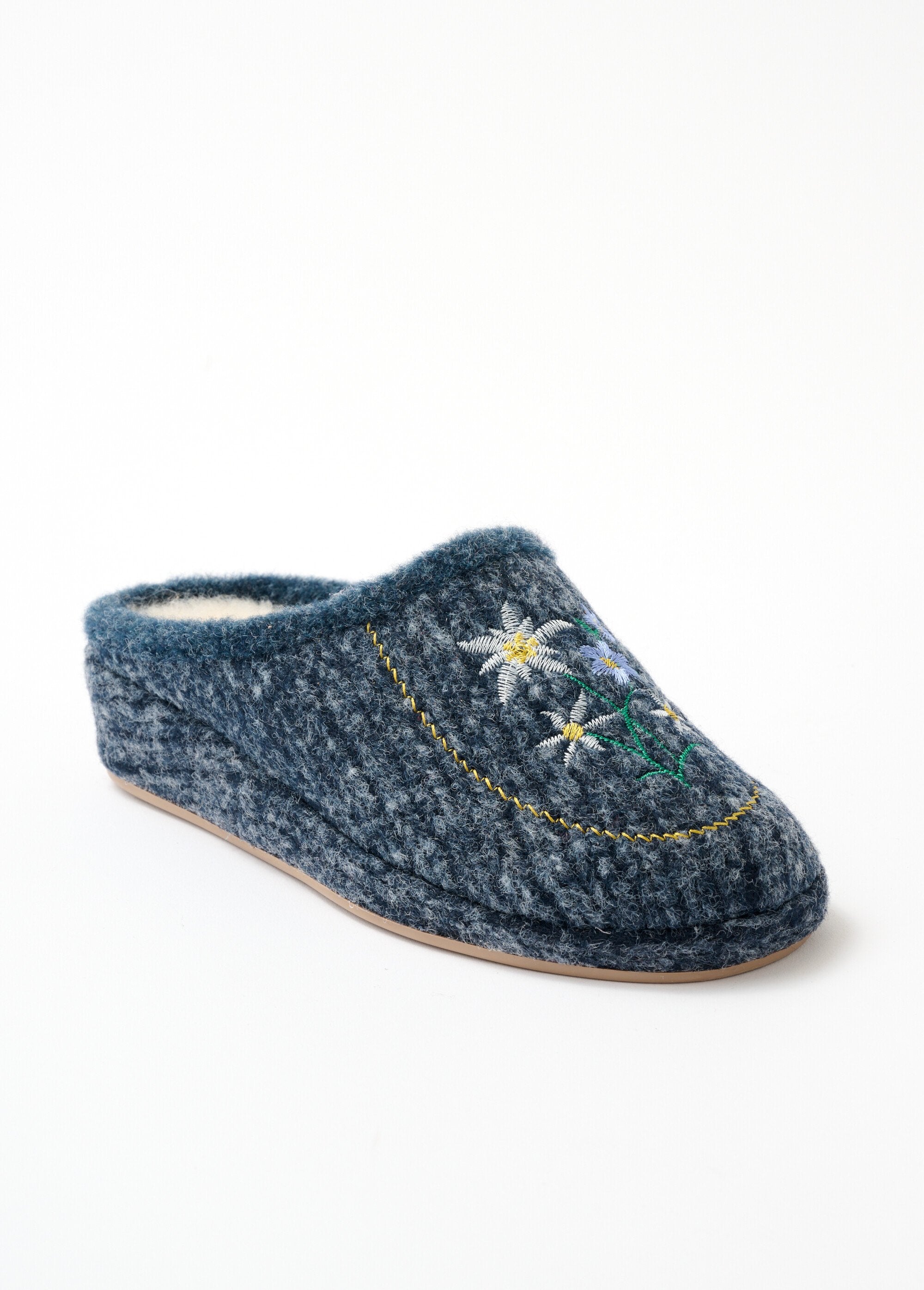 Comfort_width_embroidered_mule_slippers_Marine_FA1_slim