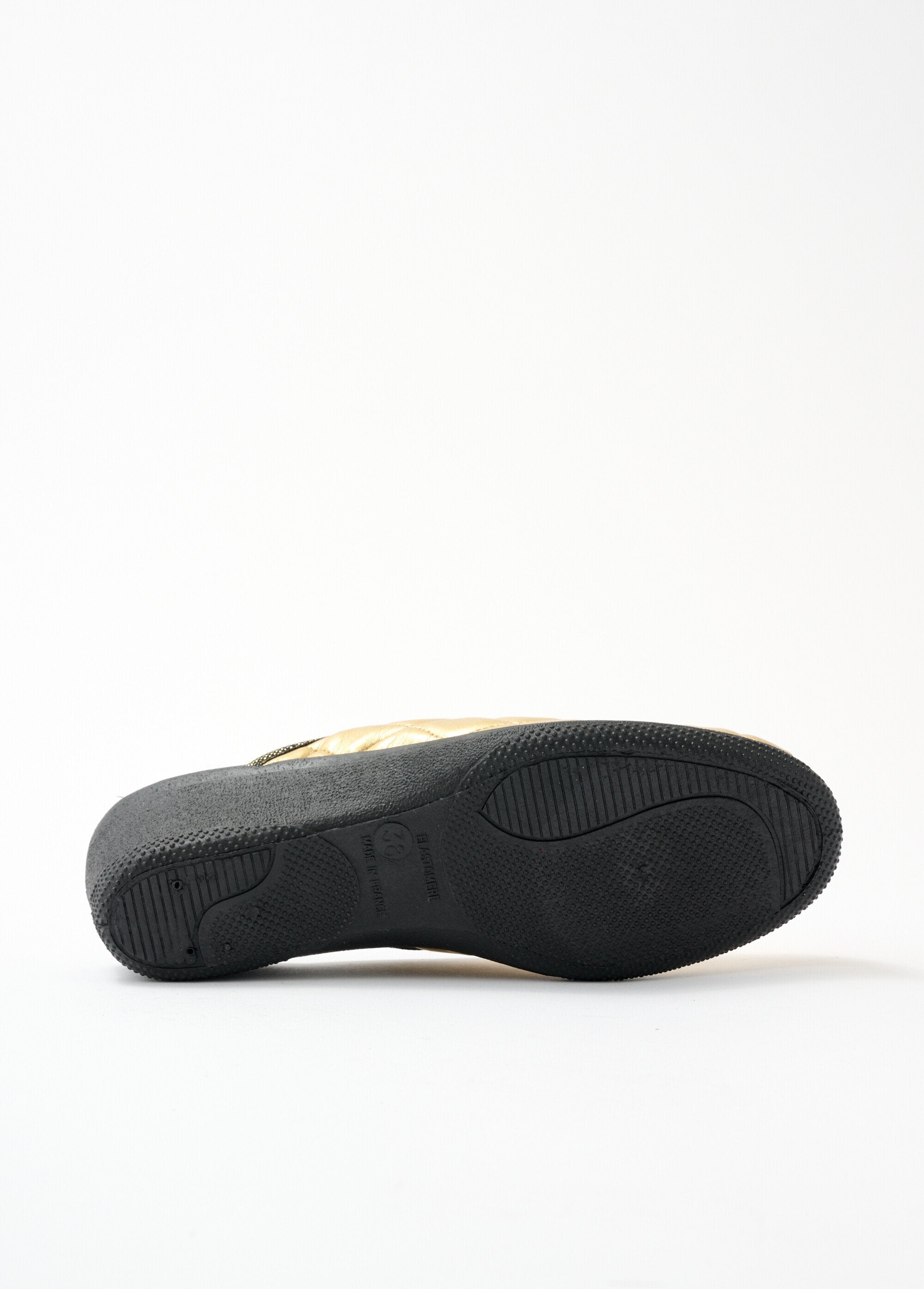 Comfort_width_mule_slippers_Golden_UN1_slim