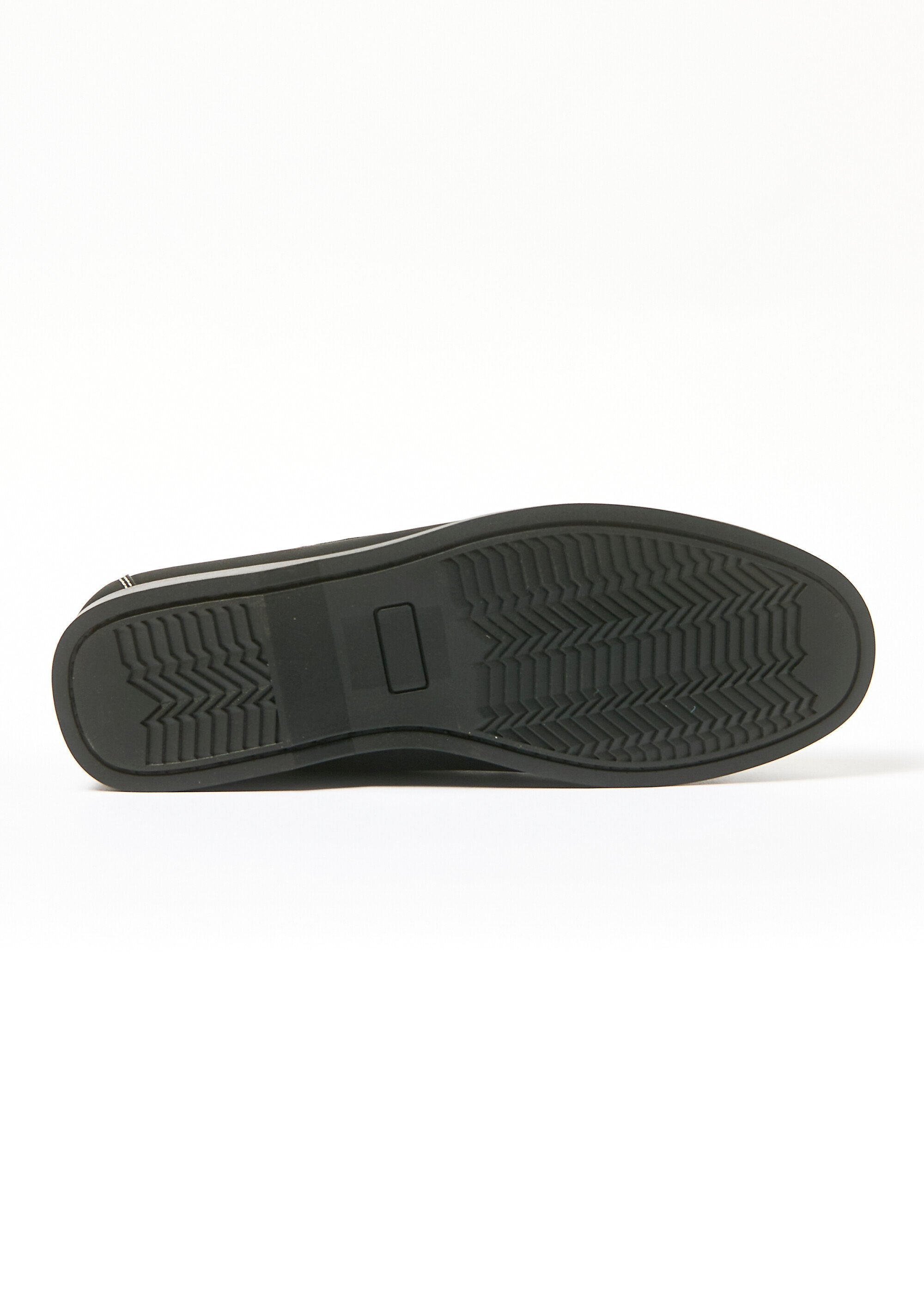 Leather_boat_shoes_Black_UN1_slim