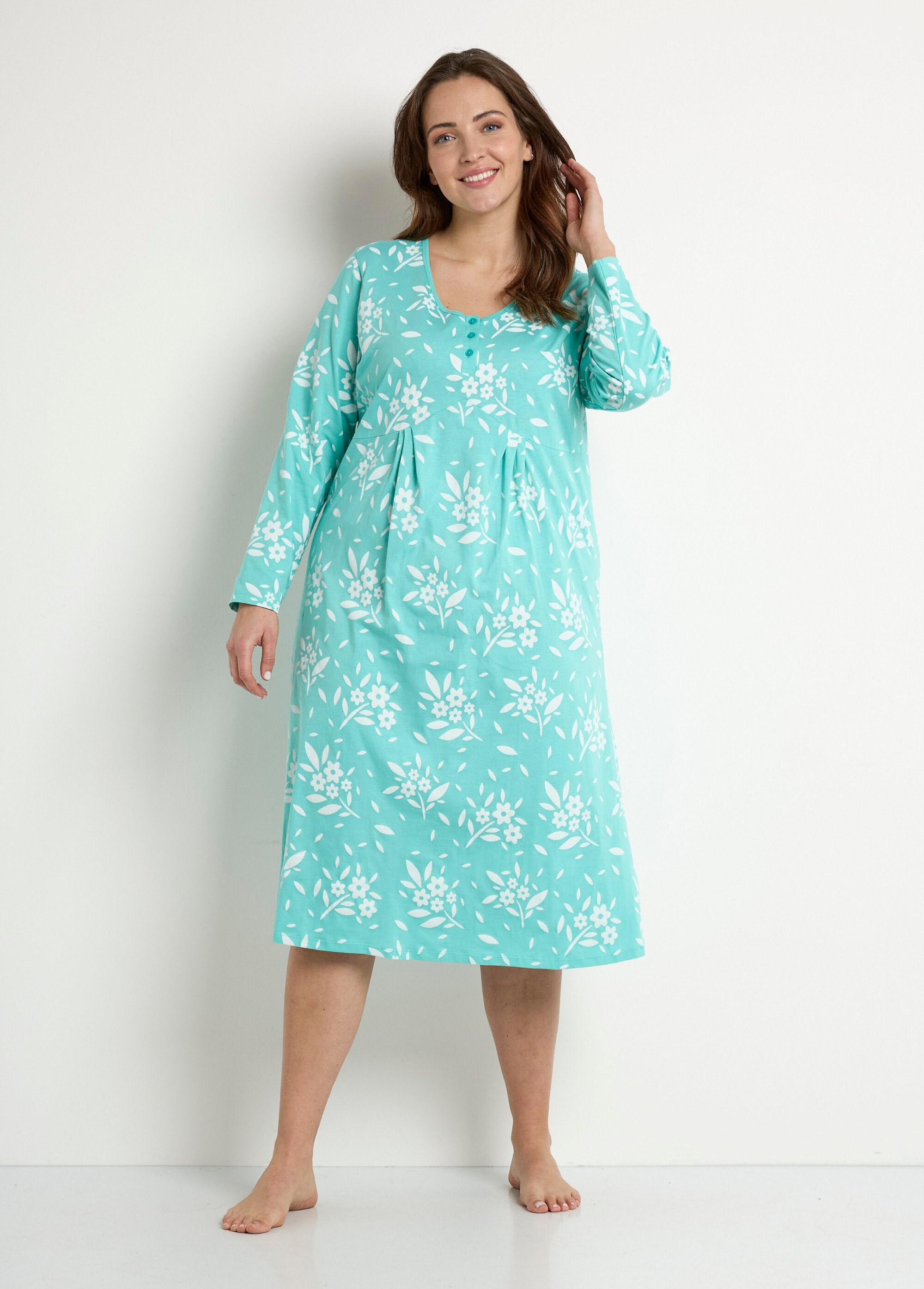 Mid-length_floral_cotton_buttoned_nightdress_Green_FA1_curvy