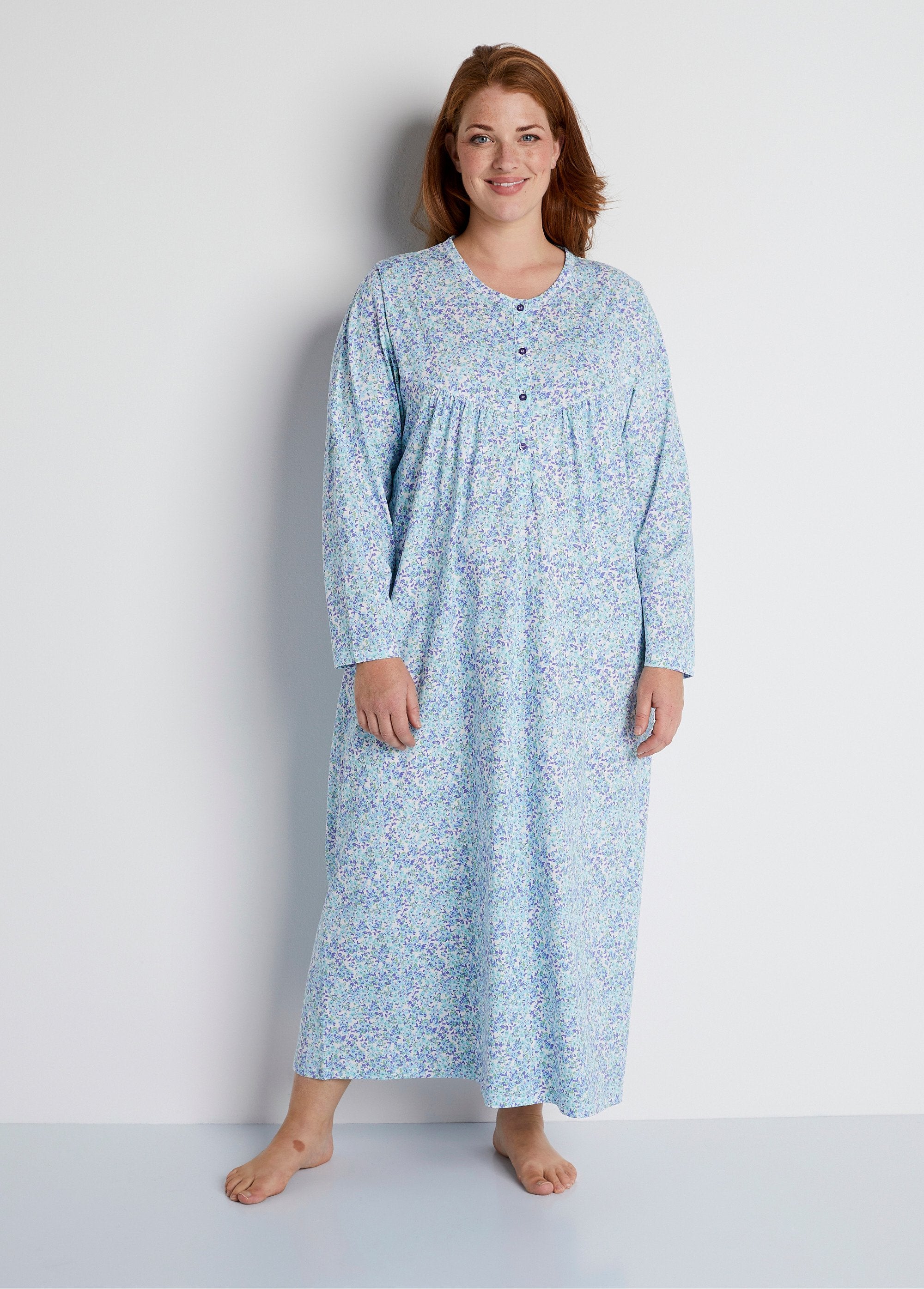 Long_printed_cotton_nightgown_Indigo_blue_print_FA1_curvy