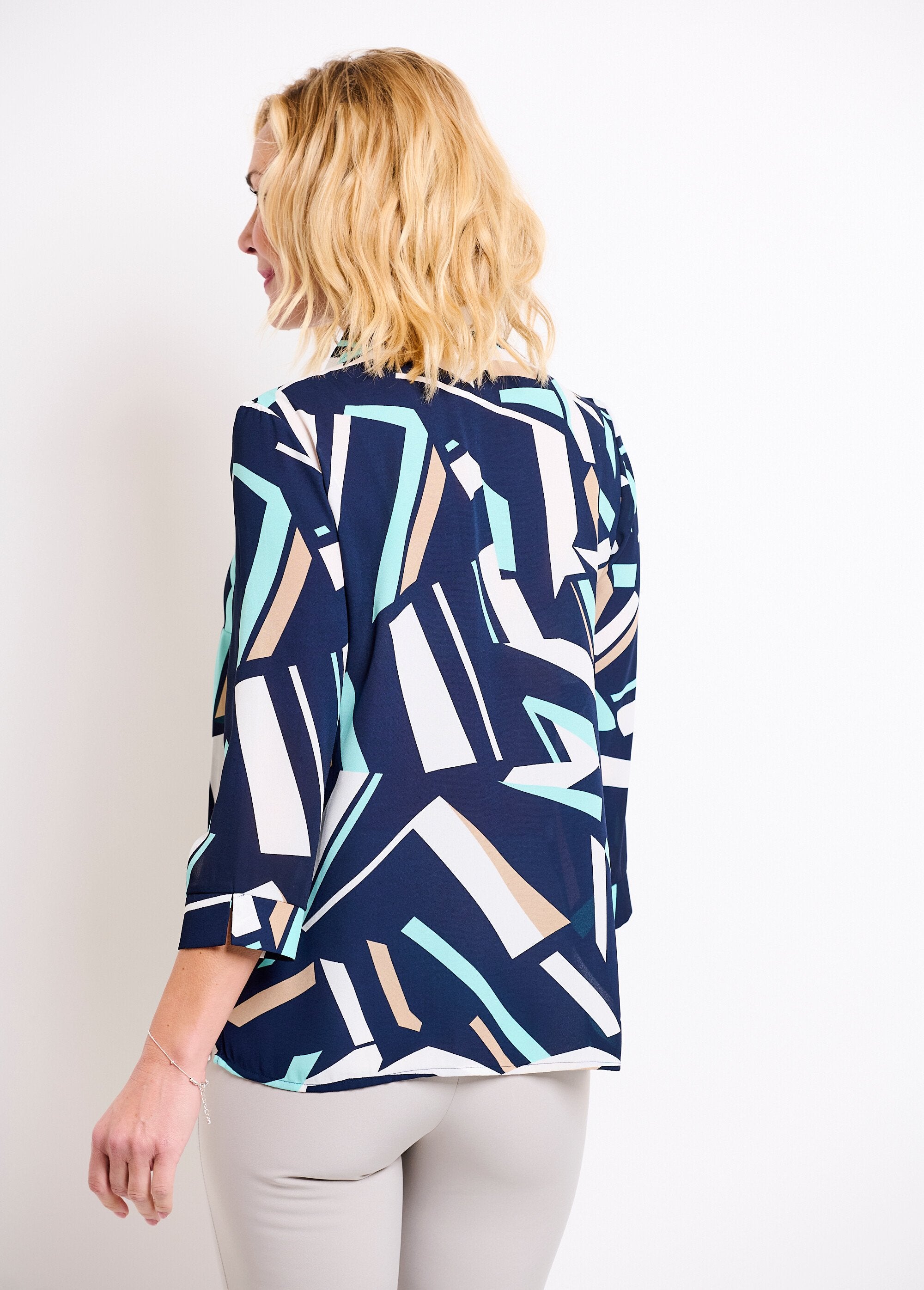 Straight_graphic_blouse_with_3/4_sleeves_Navy_and_beige_DO1_slim