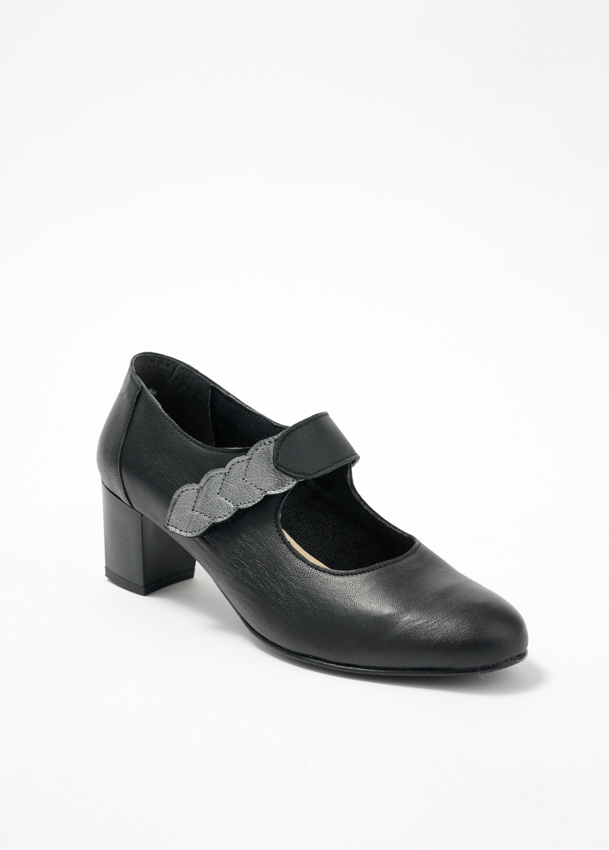 Heeled_slingbacks_with_velcro_fastening_in_leather_Black_FA1_slim