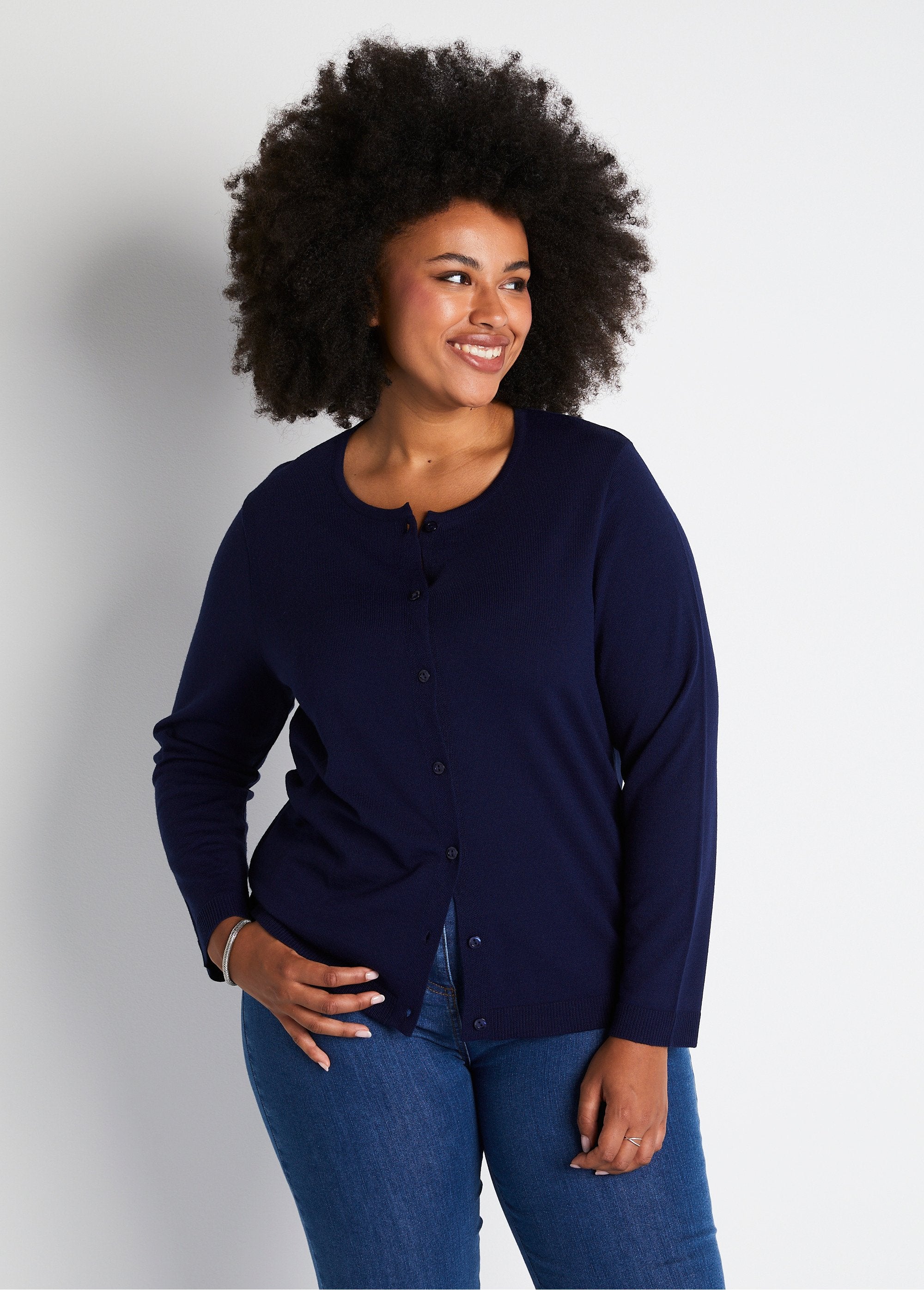 Plain_short_buttoned_cardigan_vest_Marine_FA1_curvy