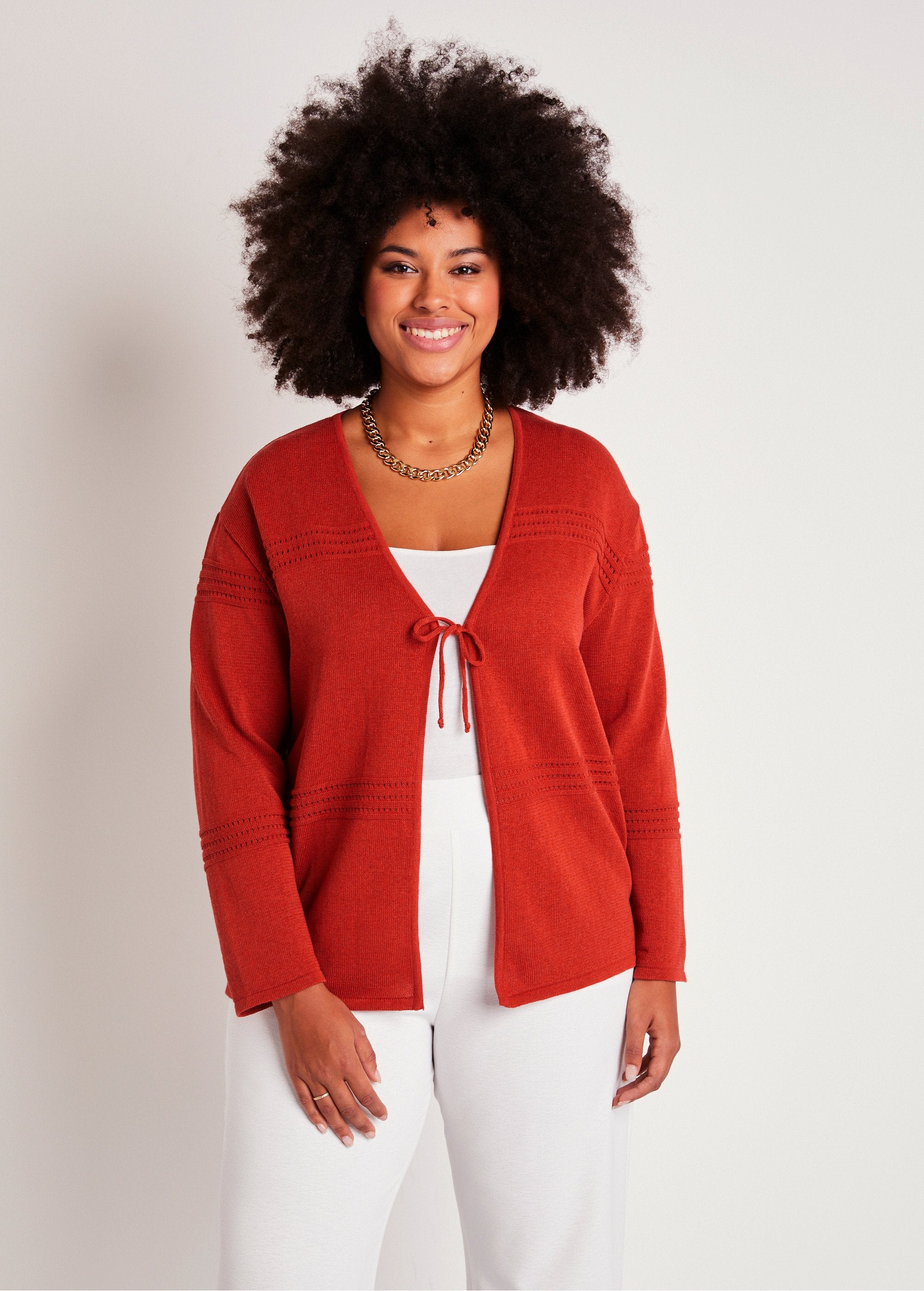 Short_edge-to-edge_cardigan_with_long_sleeves_Paprika_FA1_curvy