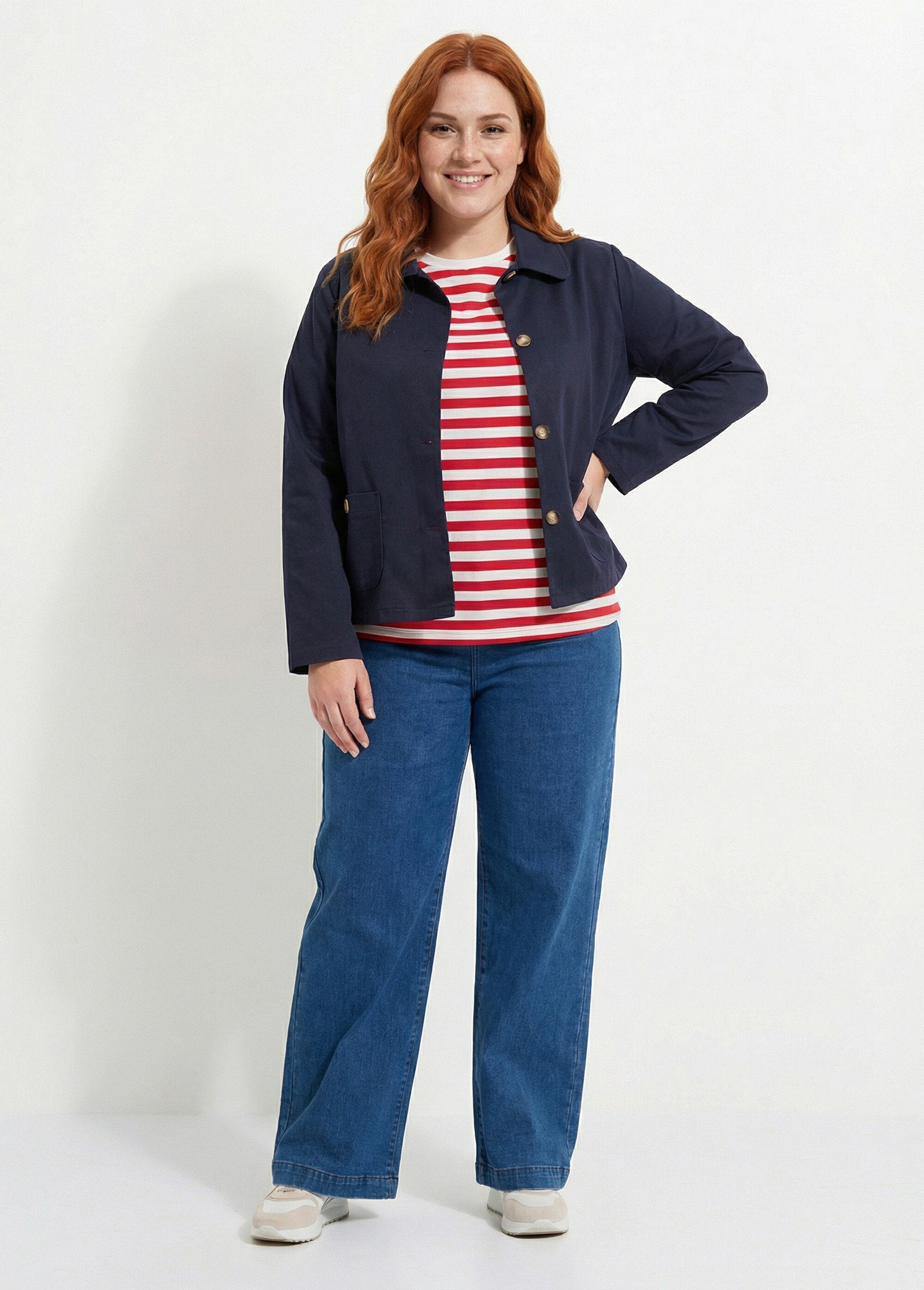 Short_cotton_jacket,_Peter_Pan_collar_Marine_SF1_curvy