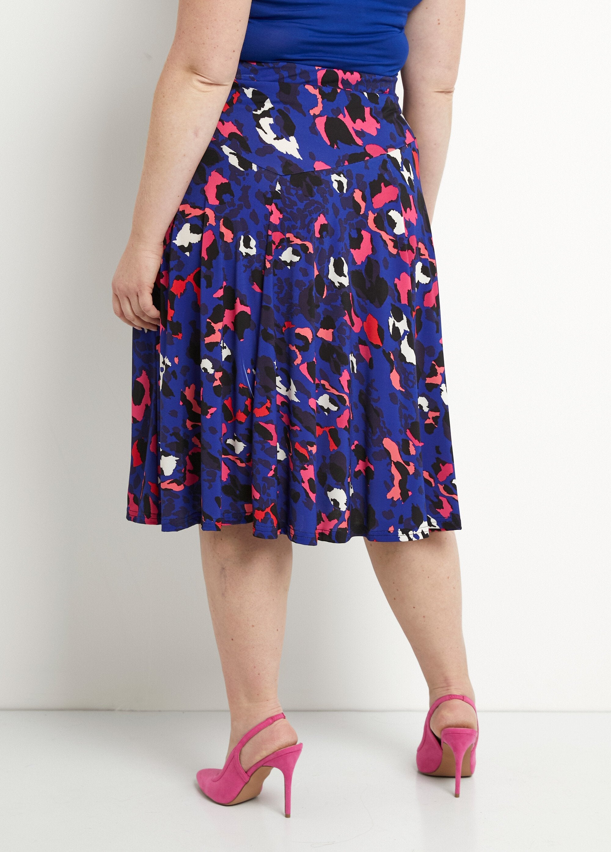 Leopard_print_mid-length_flared_skirt_Blue_and_fuchsia_DO1_curvy