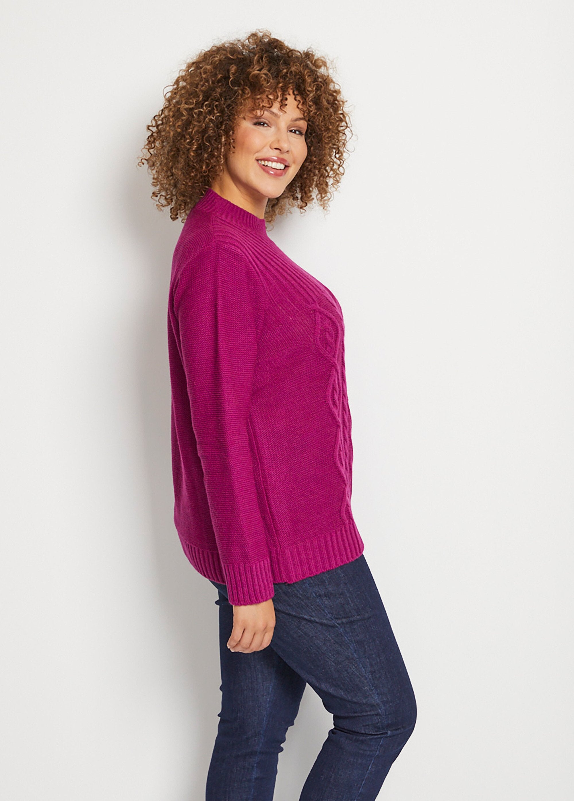 The_Irish_style_sweater_Cassis_DR1_curvy