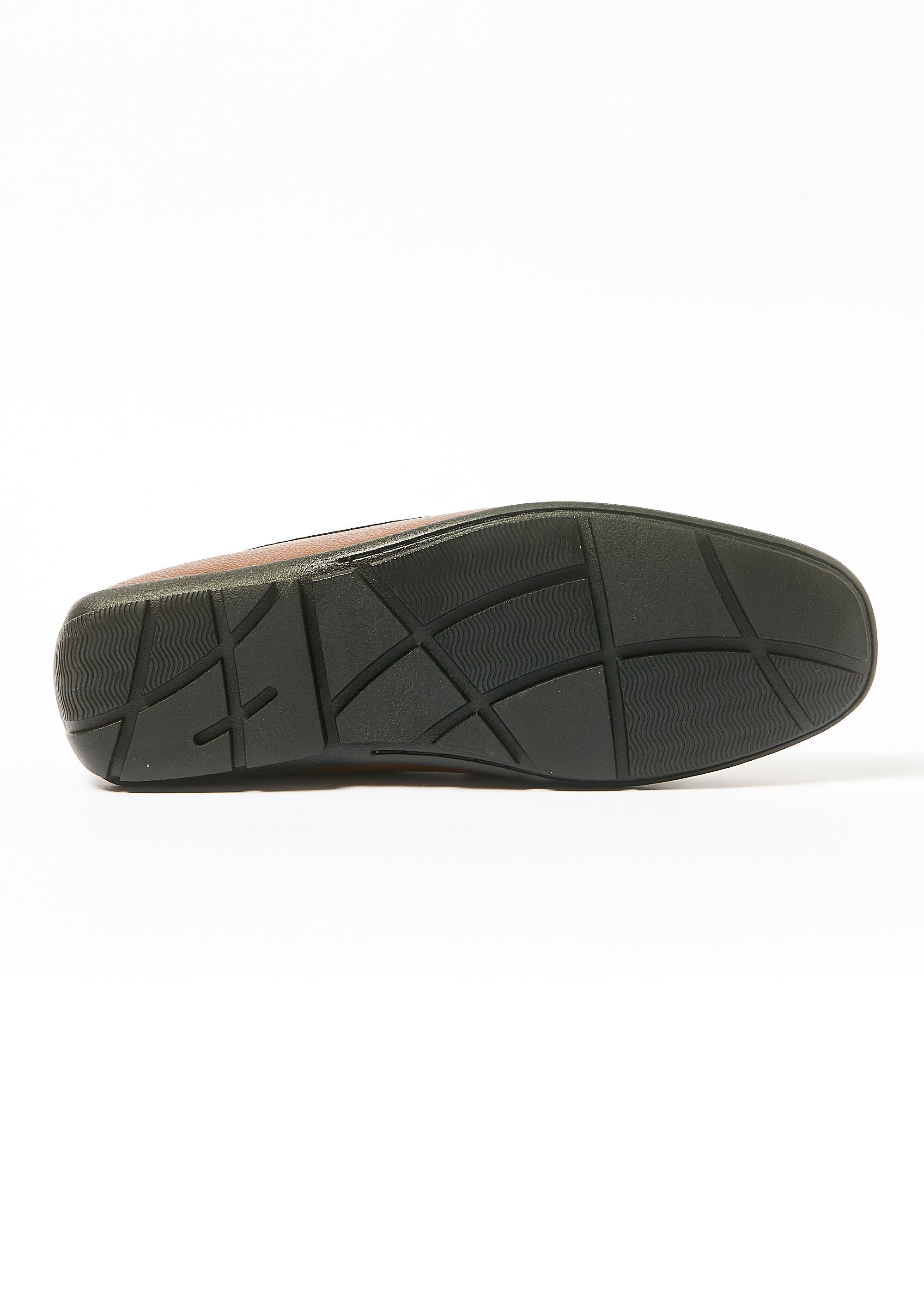 Comfortable_loafers_Light_brown_UN1_slim