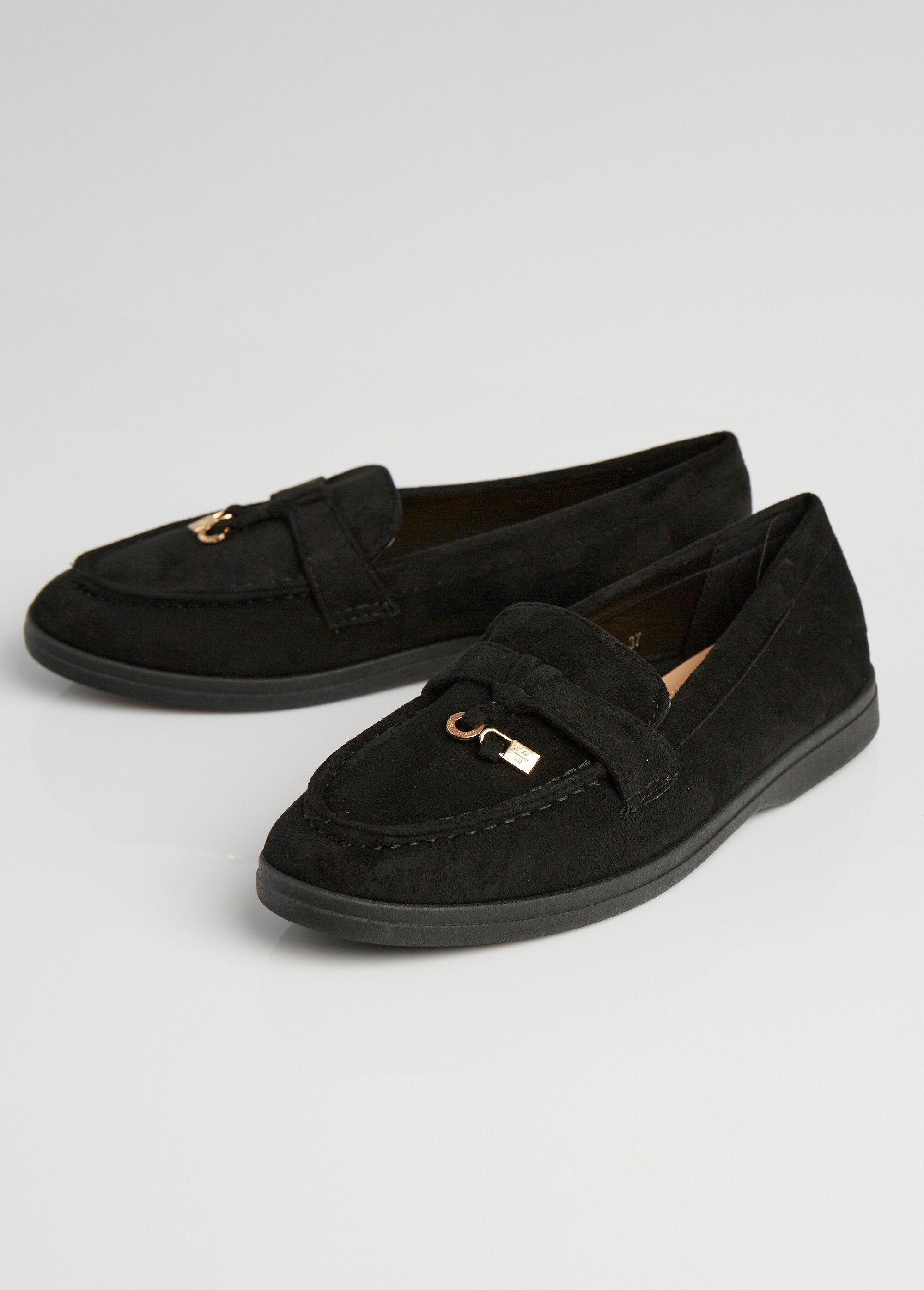 Suede-look_loafer-style_moccasins_Black_DE1_slim