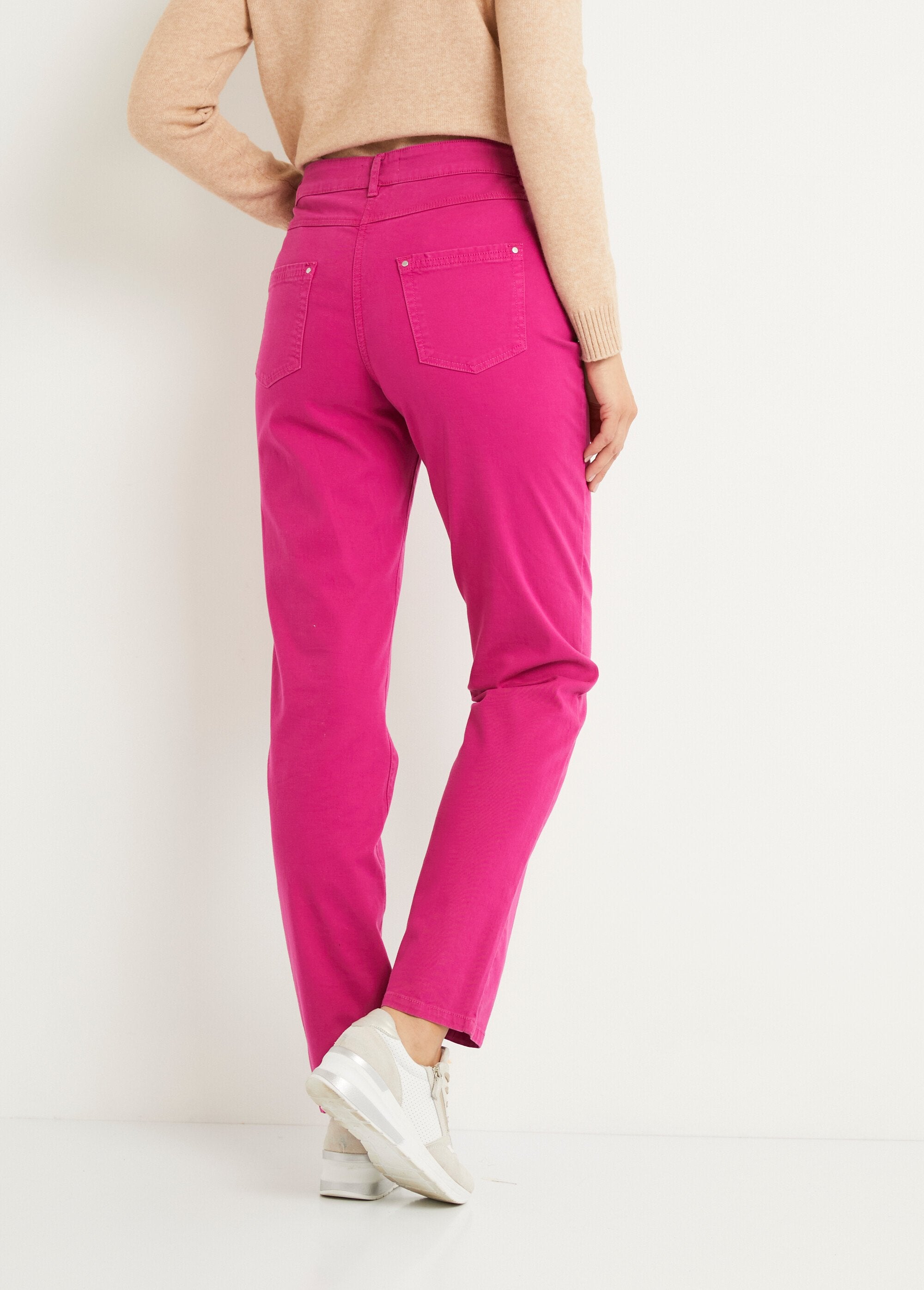 Straight-leg_5-pocket_stretch_cotton_pants_Magenta_pink_DO1_slim