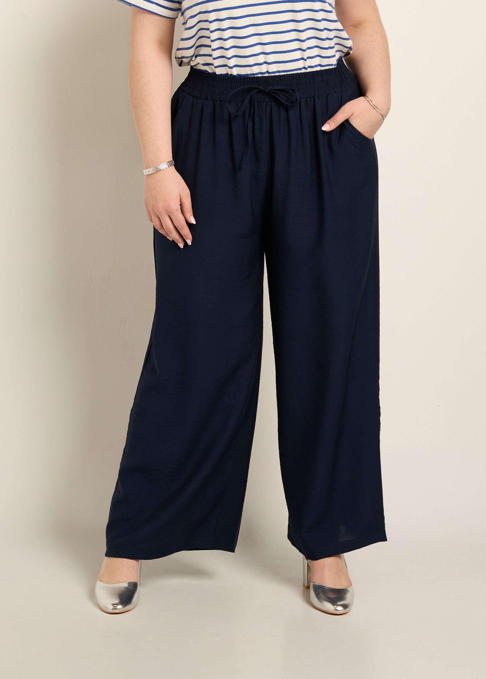 Wide_elasticated_waist_pants,_plain_Marine_FA1_curvy