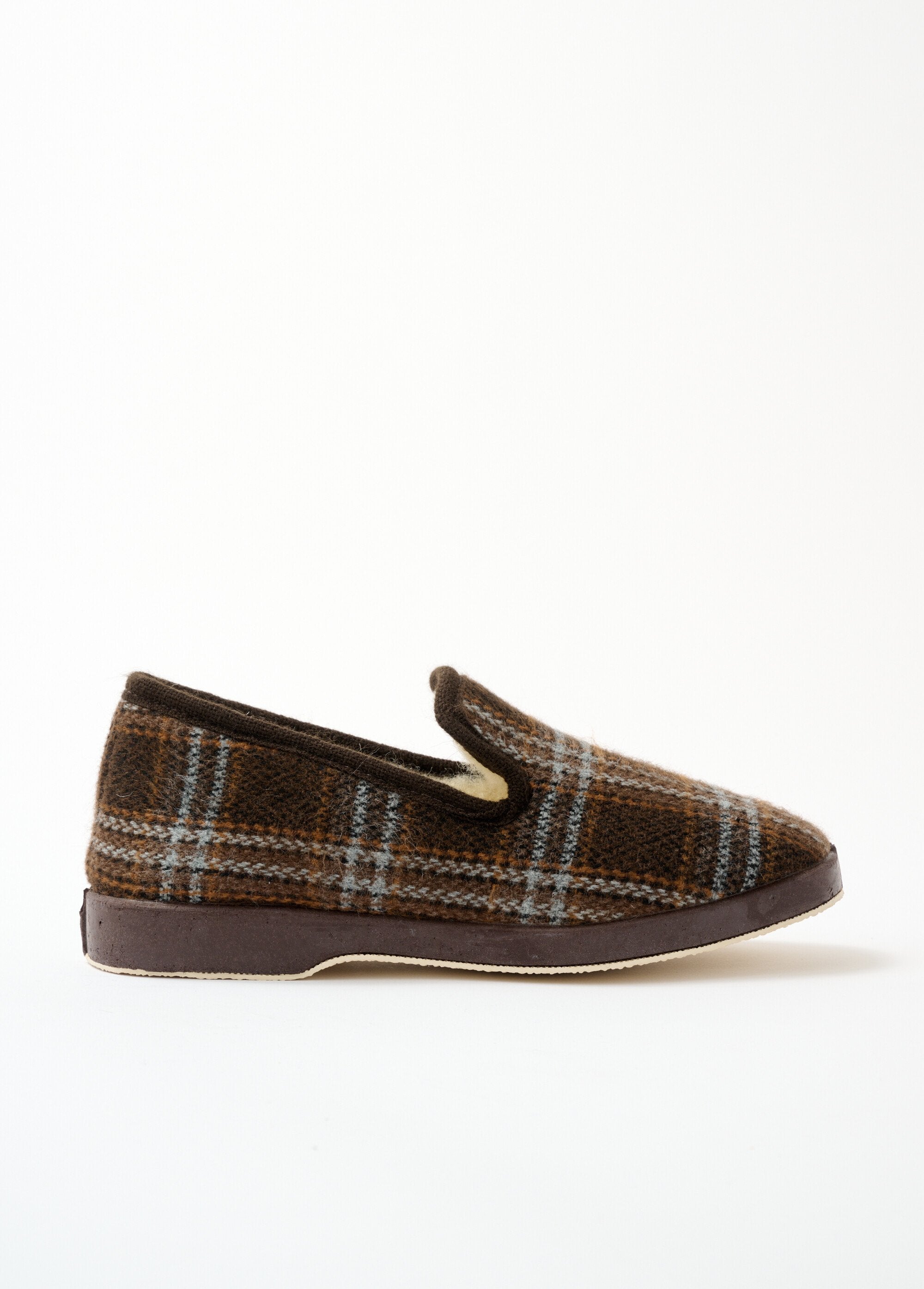 Mixed_comfort_width_lined_slippers_Brown_DR1_slim