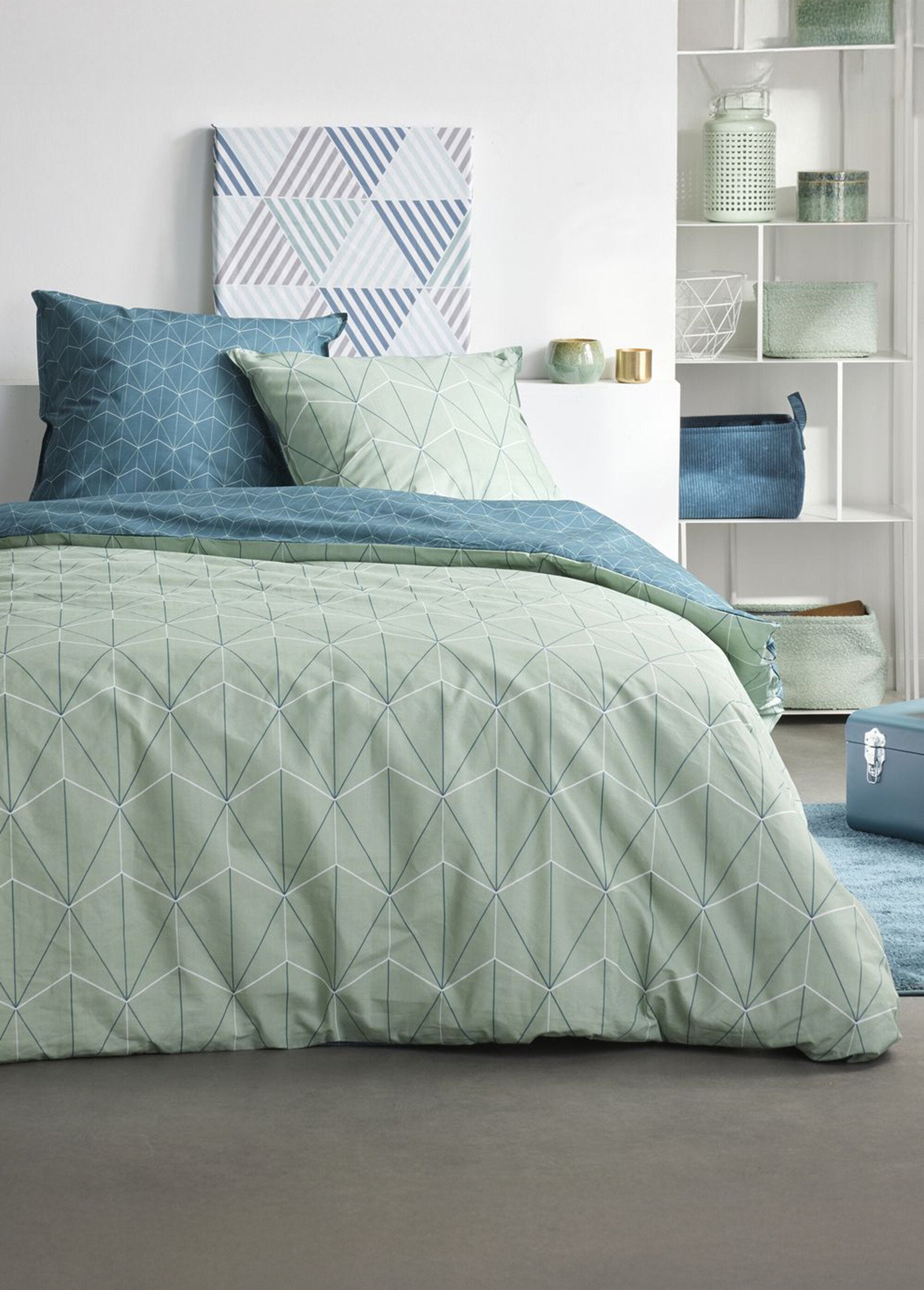 Pure_cotton_bedding_set,_260_x_240cm,_diamond_pattern_Pastel_green_FA1_slim
