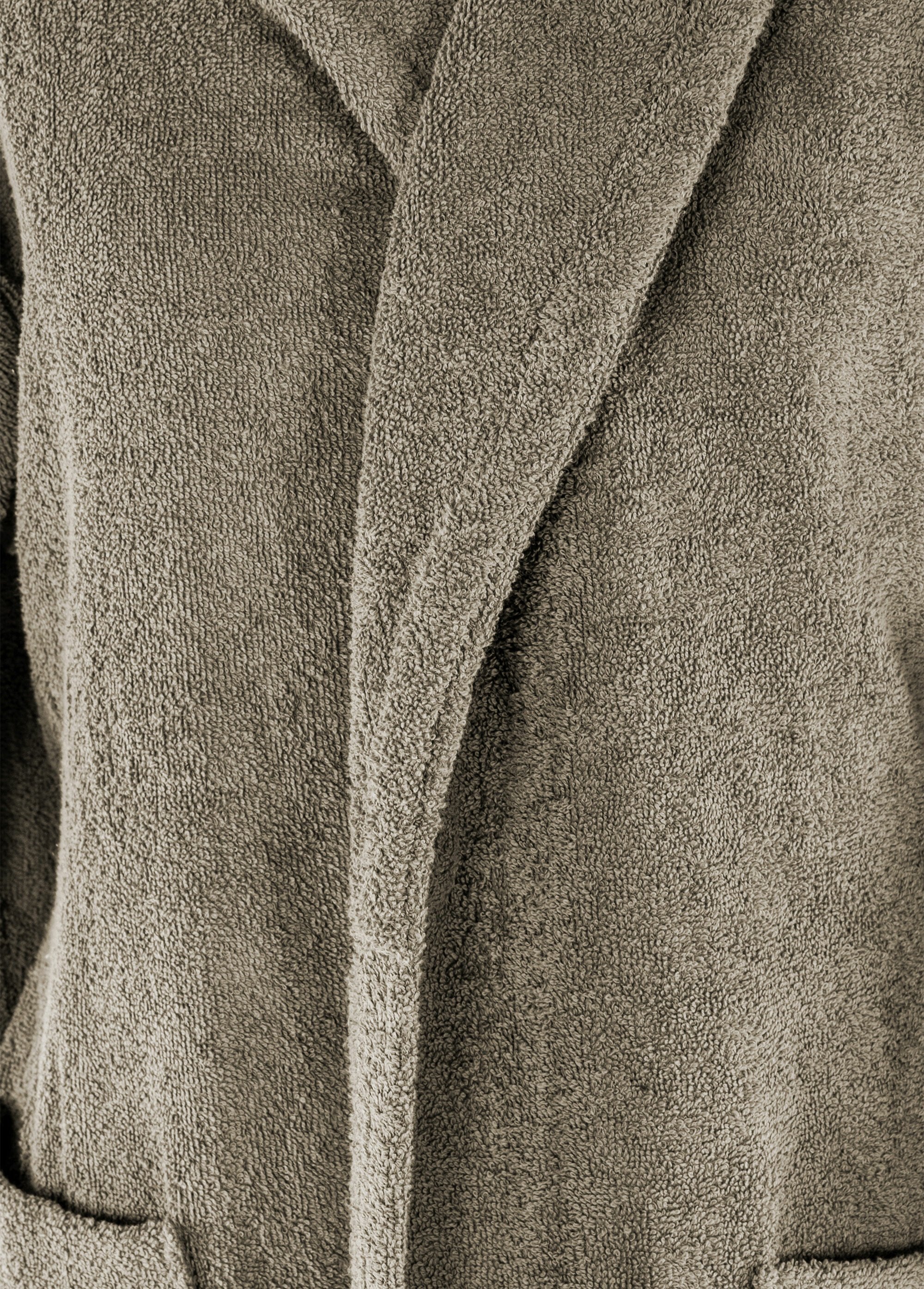 Long_terrycloth_bathrobe_with_shawl_collar_Mole_DE3_slim