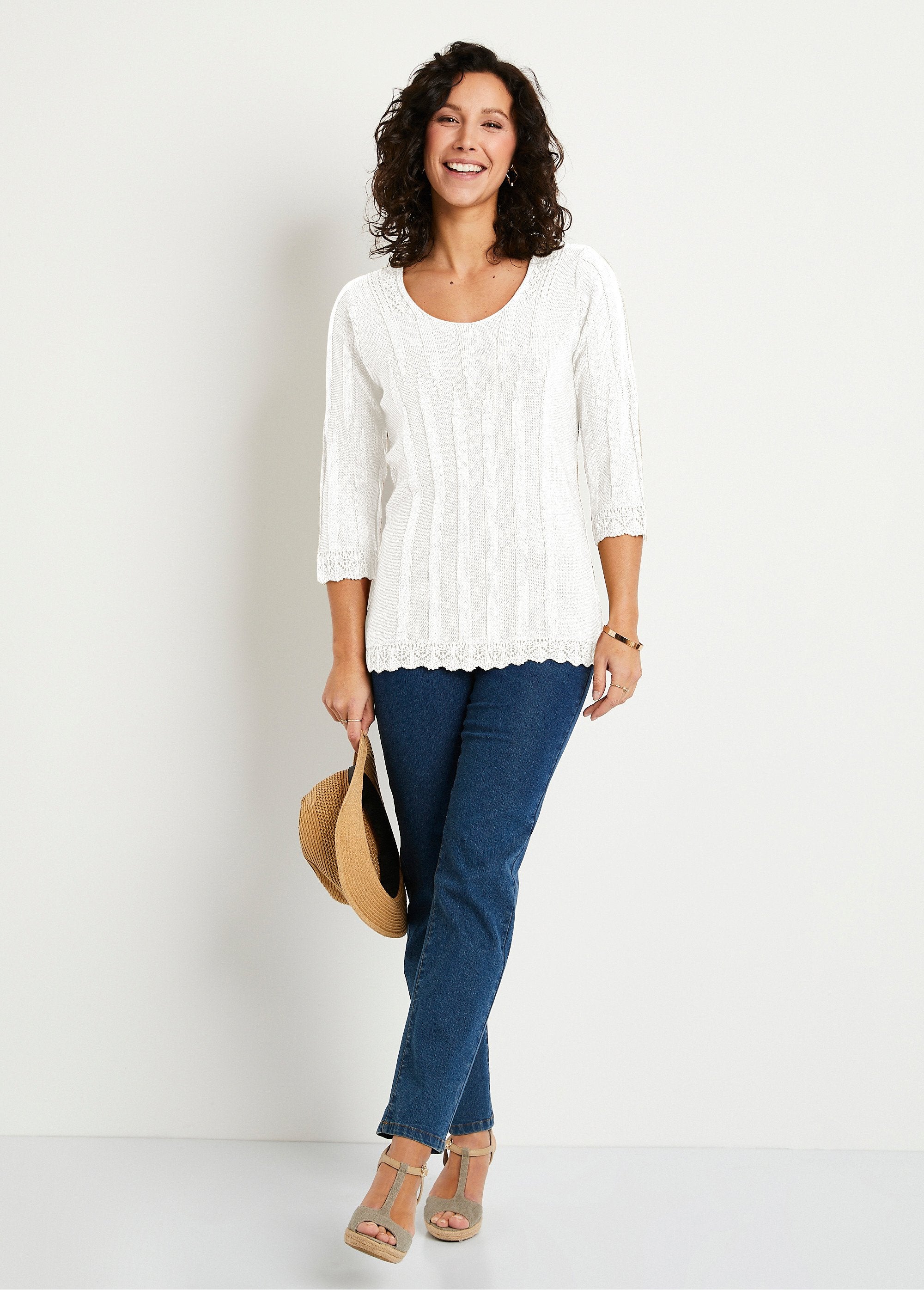 Short_openwork_round_neck_sweater_White_SF1_slim