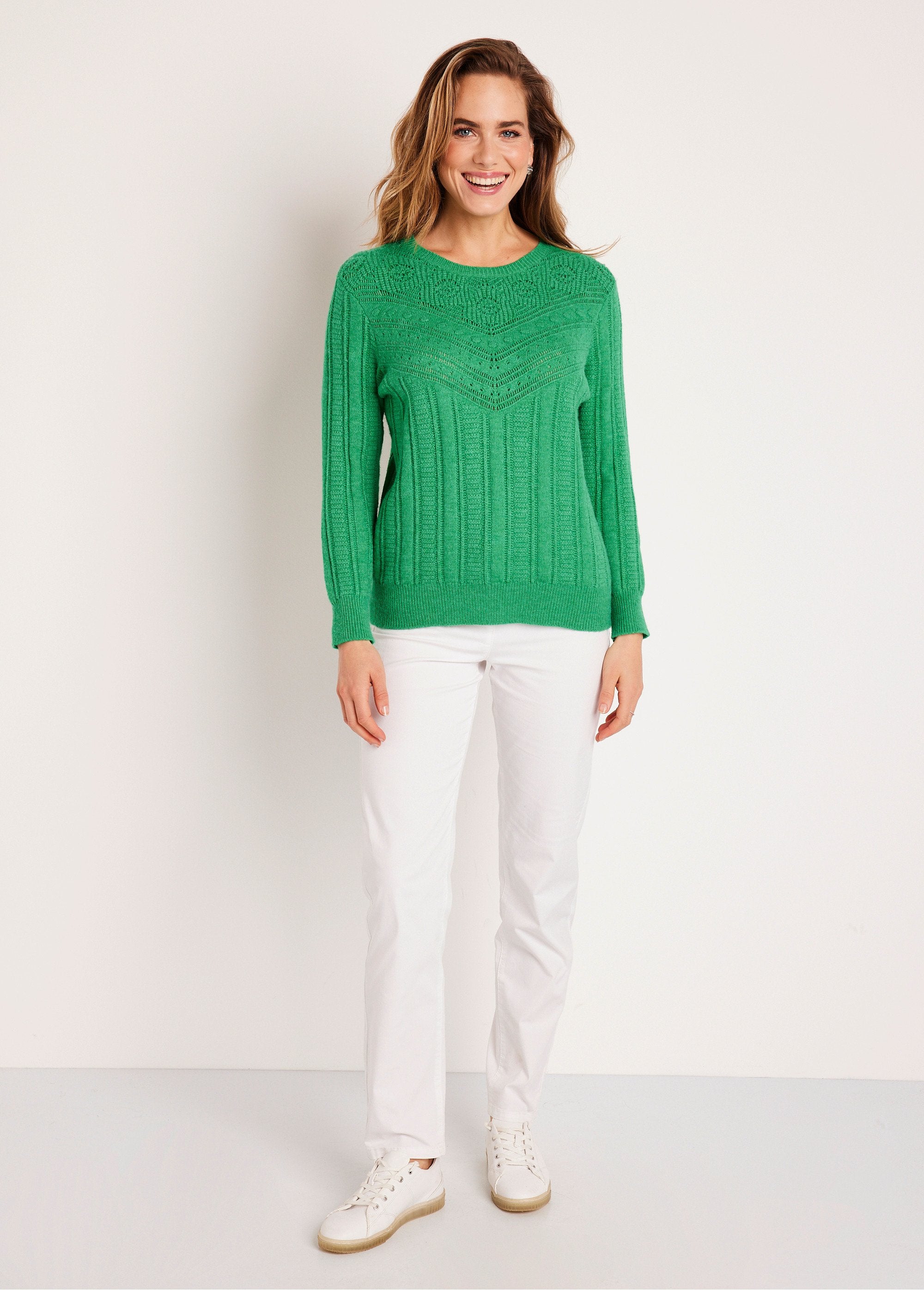 Soft_openwork_sweater_with_round_neck_balls_Green_SF1_slim