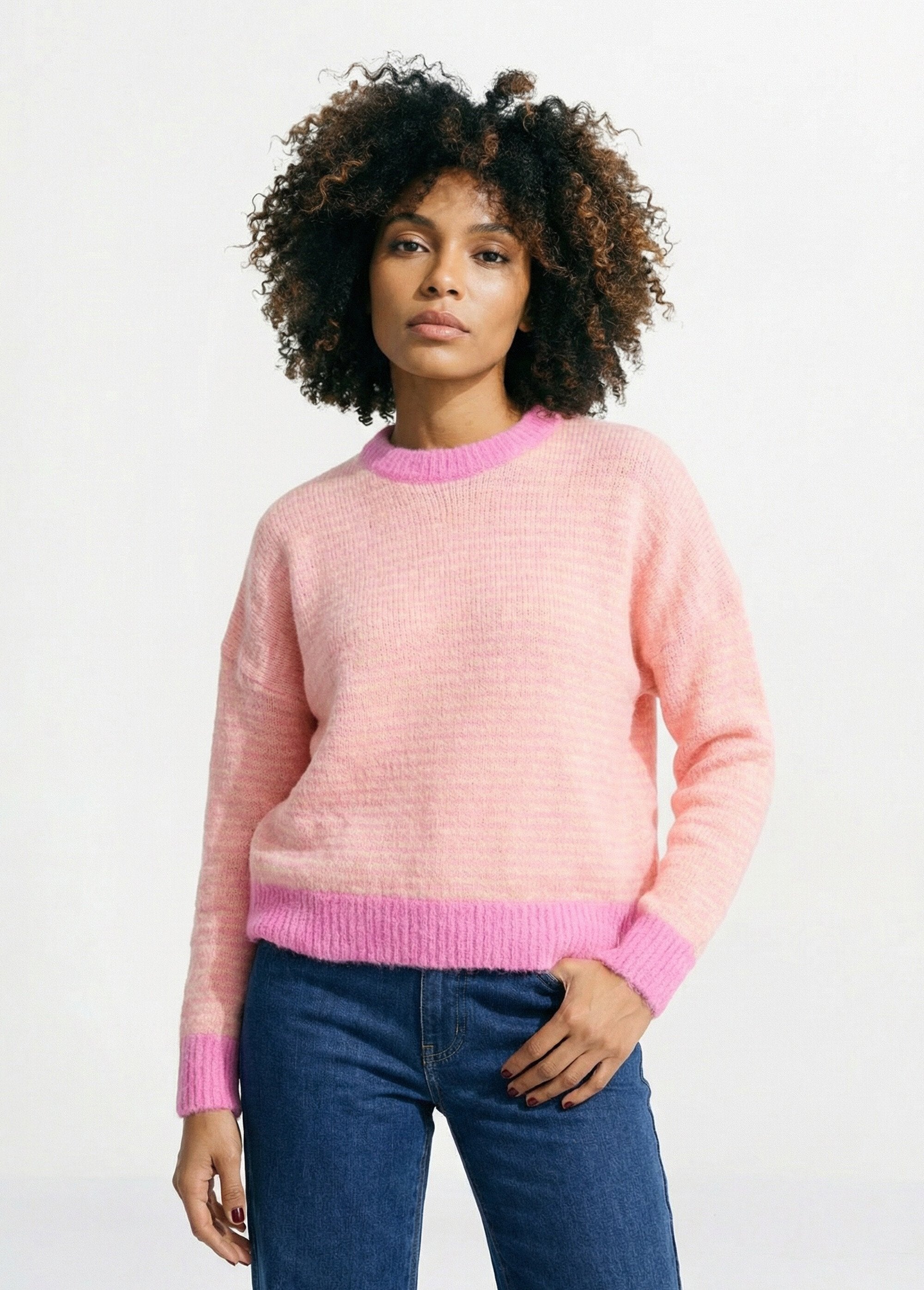 Fluffy_pastel_striped_loose_fit_sweater_Coral_and_pink_FA1_slim