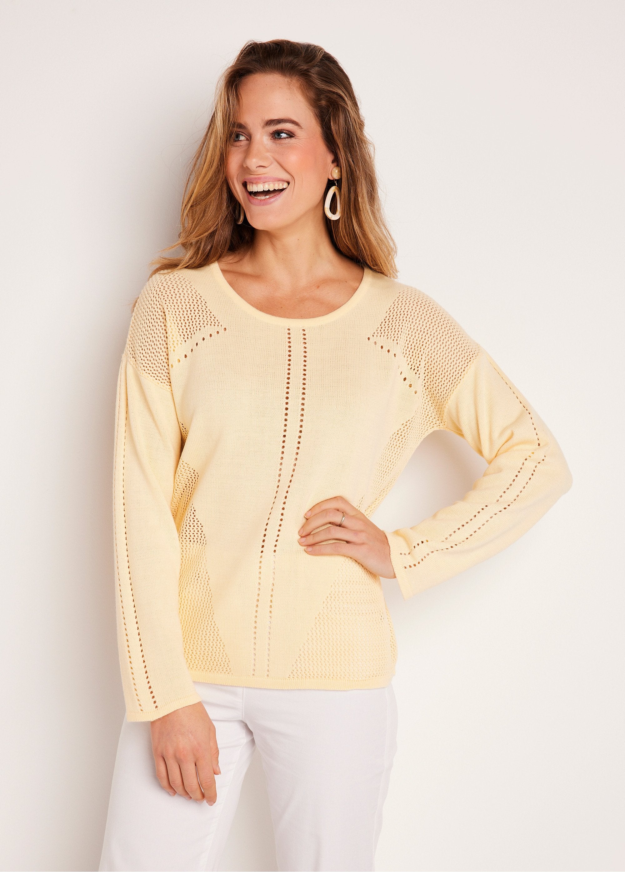 Thin_openwork_sweater_with_long_sleeves_Vanilla_FA1_slim