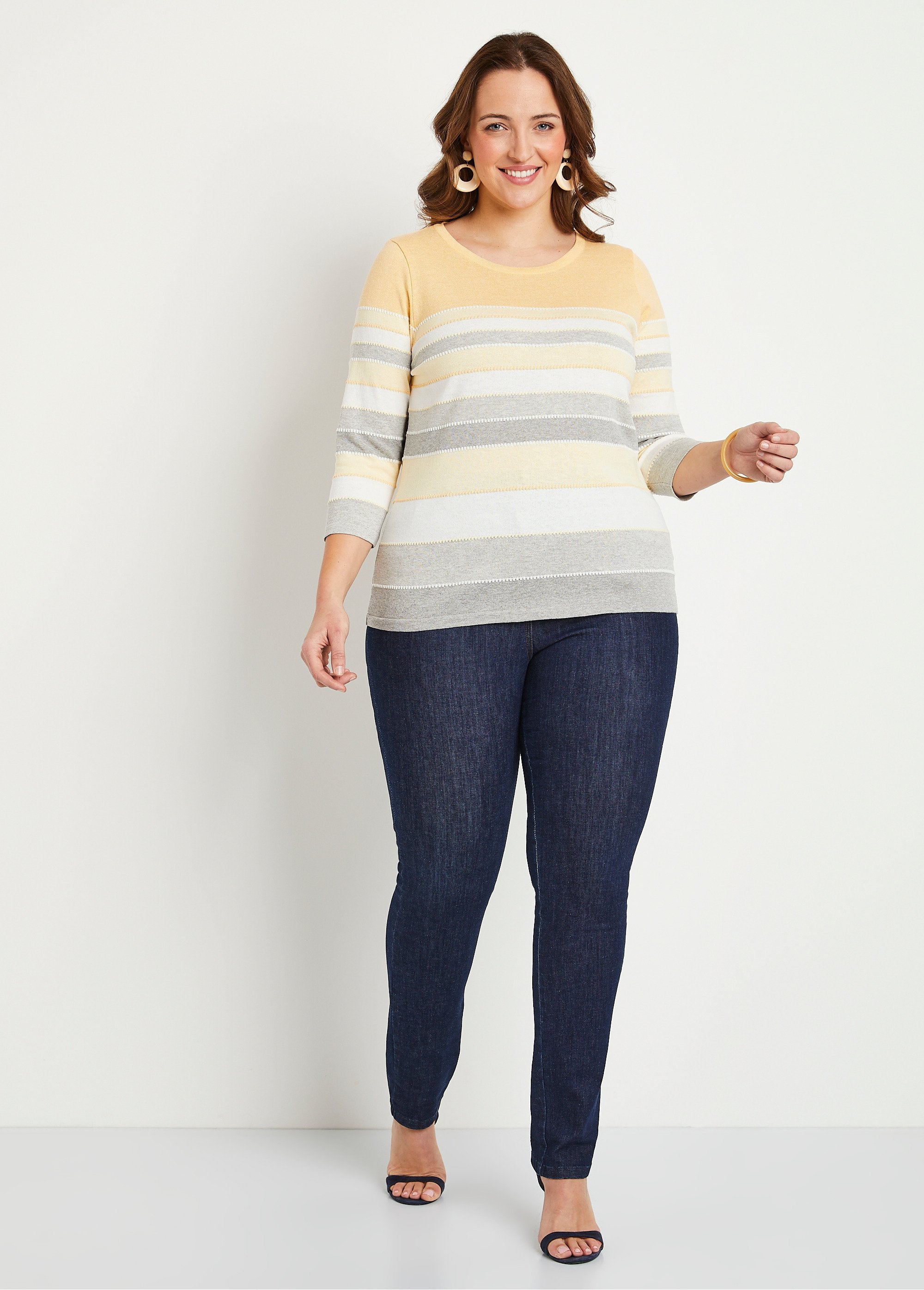 Fancy_jacquard_knit_sweater_Yellow_stripe_SF1_curvy