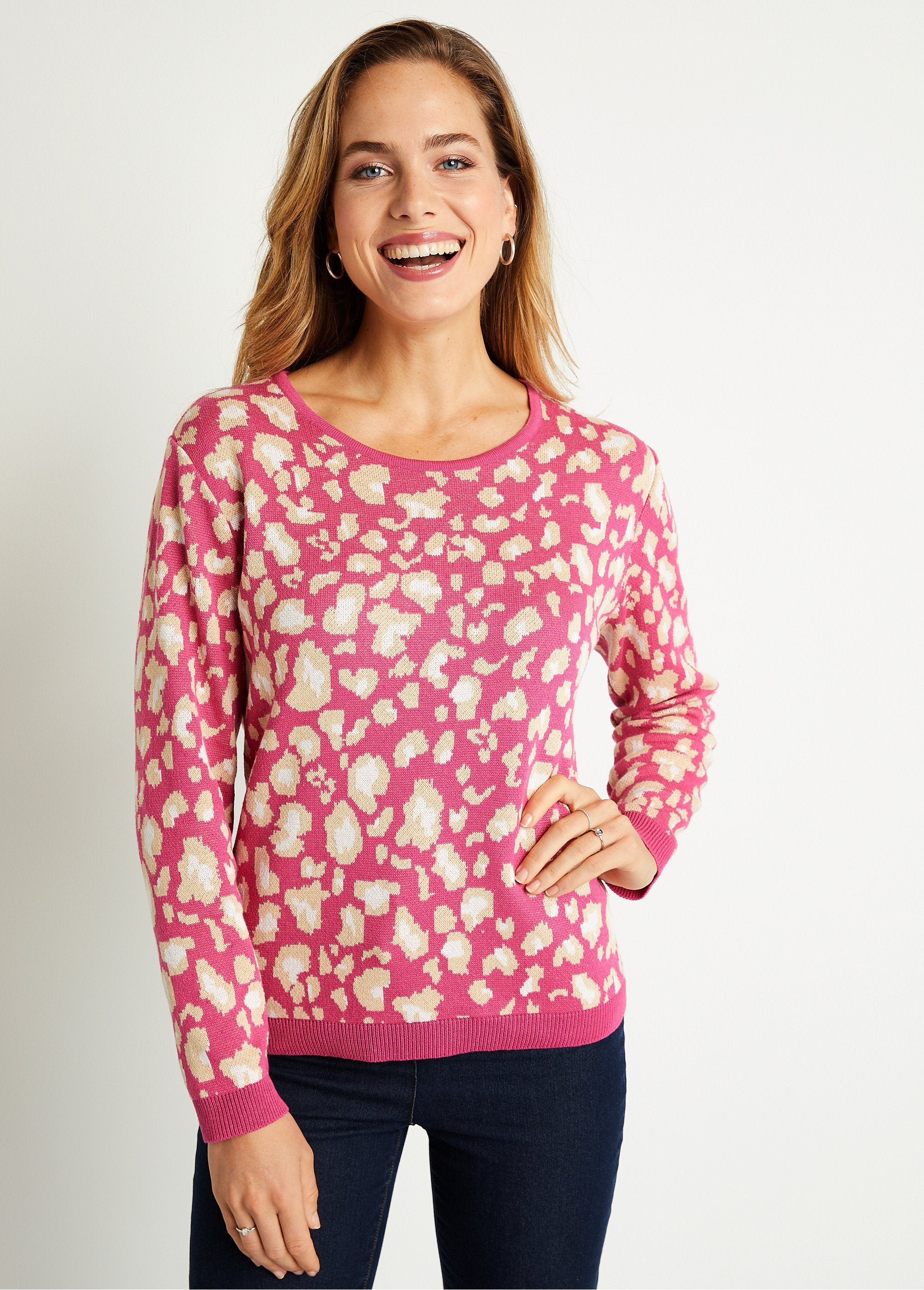 Leopard_pattern_round_neck_sweater_Pink_FA1_slim