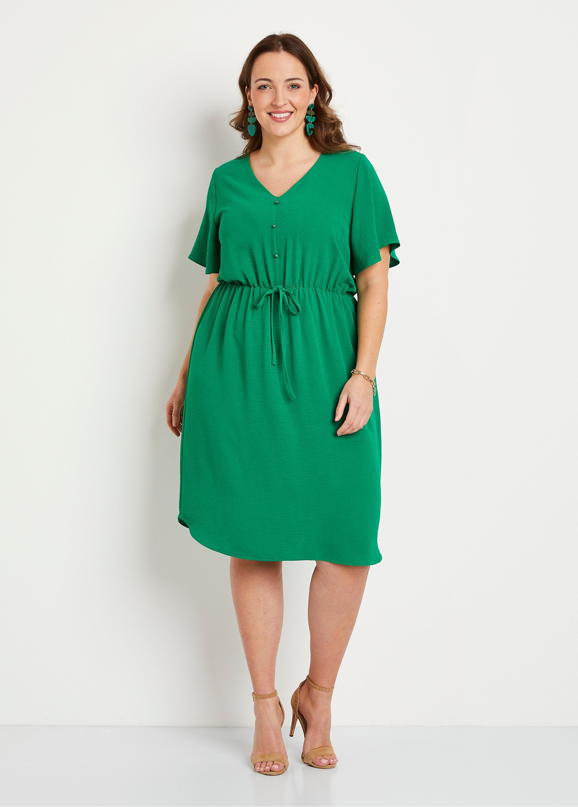 Short_plain_flared_dress_Green_FA1_curvy