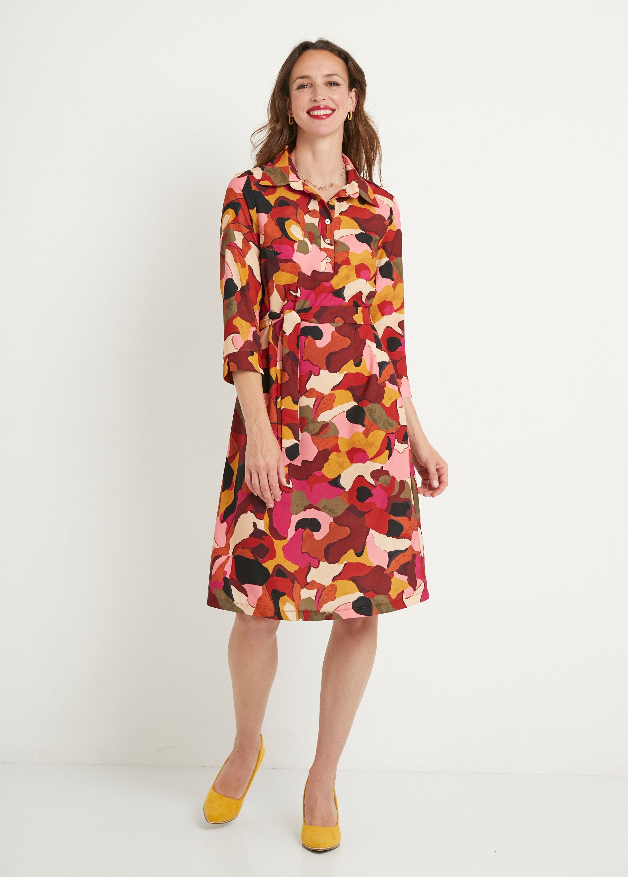 Short_printed_straight_dress_with_blouse_collar_Pink_and_brown_FA1_slim