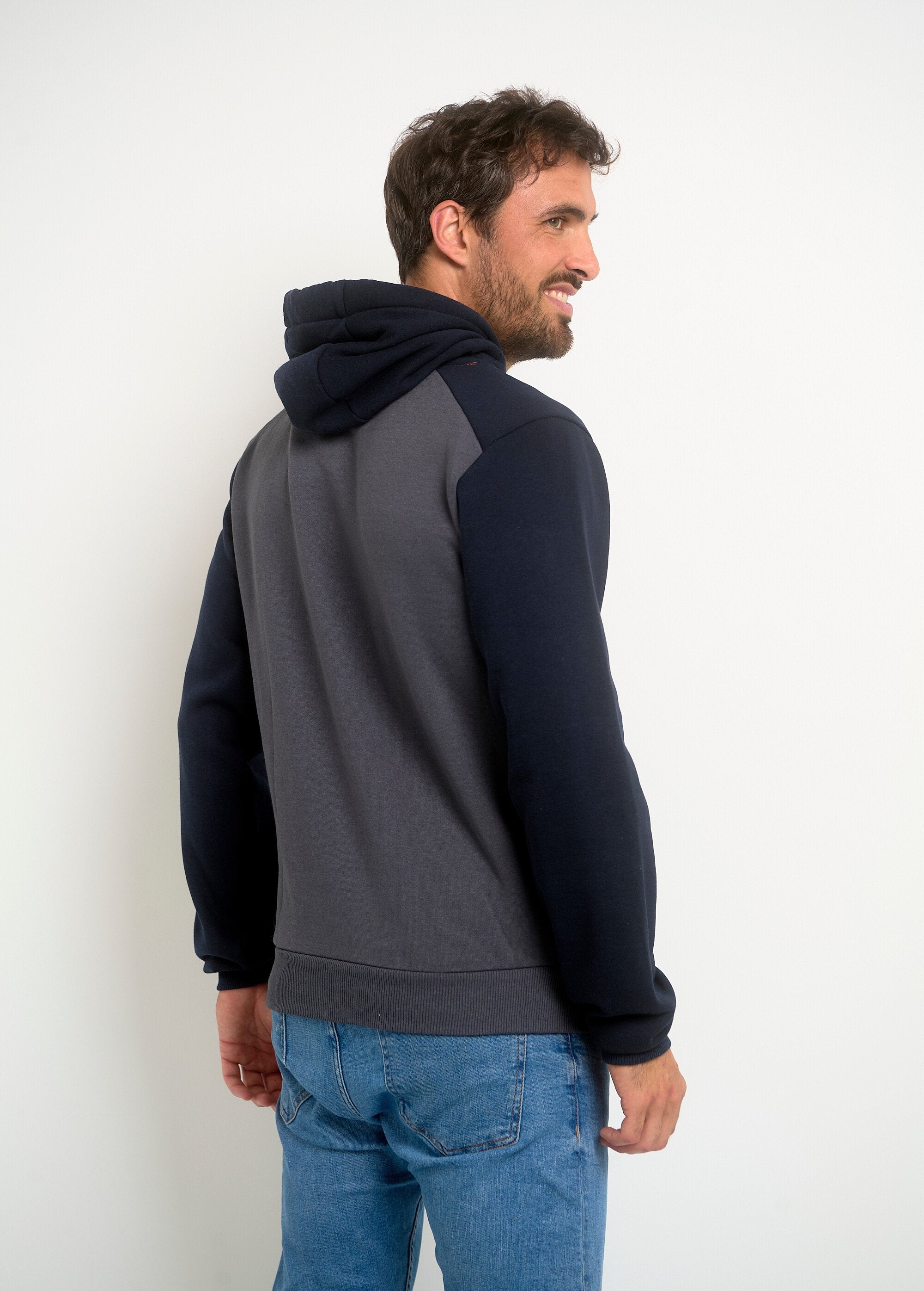 Vintage_Logo_Hoodie_Dark_gray_DO1_slim