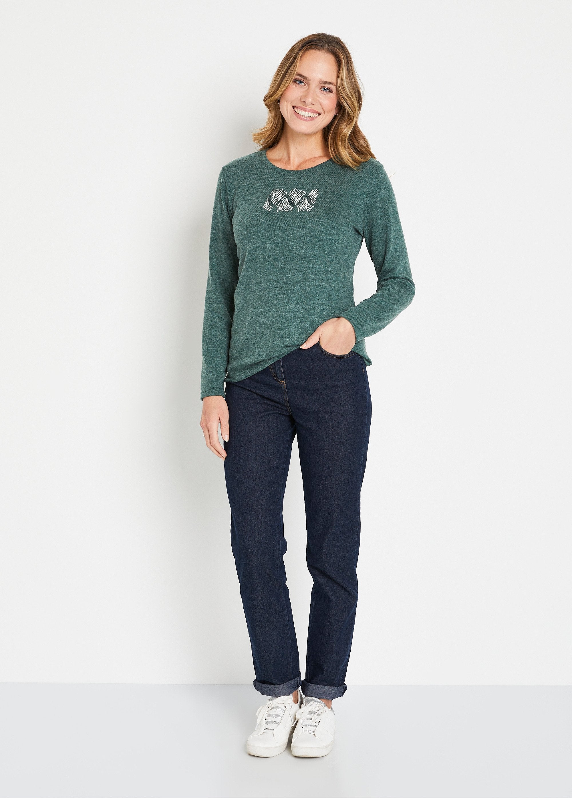 Warm_plain_T-shirt,_long_sleeves,_studs_and_rivets_Green_SF1_slim