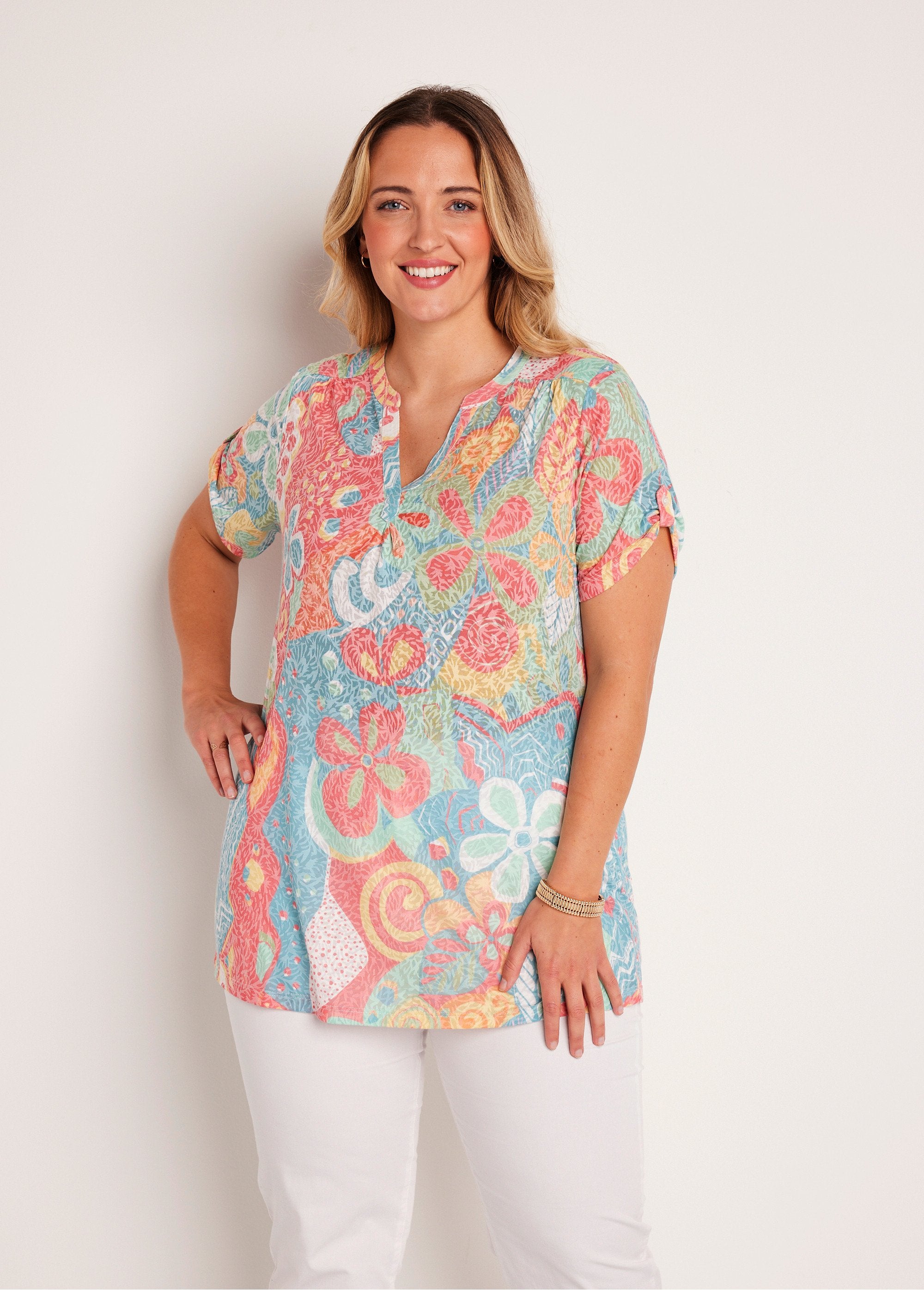 Long_loose_floral_short-sleeved_t-shirt_Multicolor_FA1_curvy