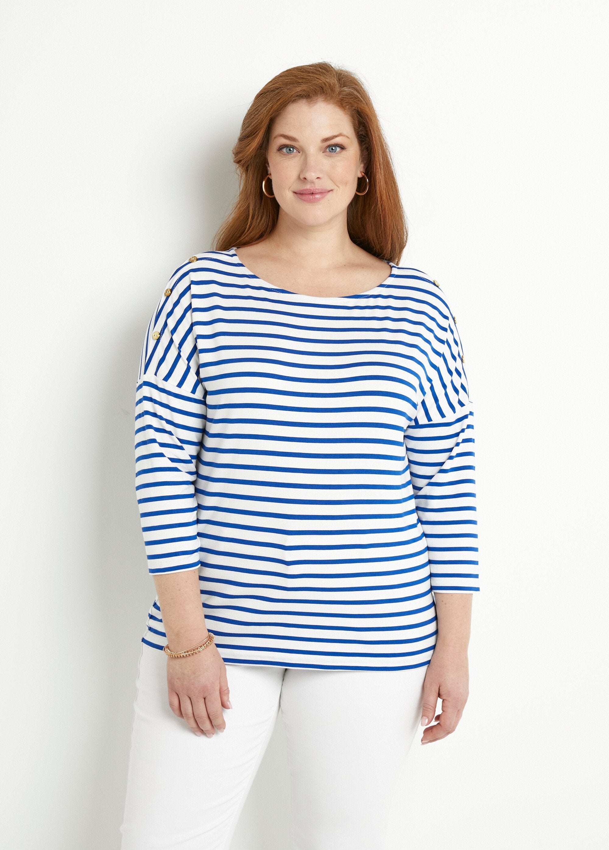 Striped_sailor_t-shirt_with_short_long_sleeves_White_and_blue_FA1_curvy