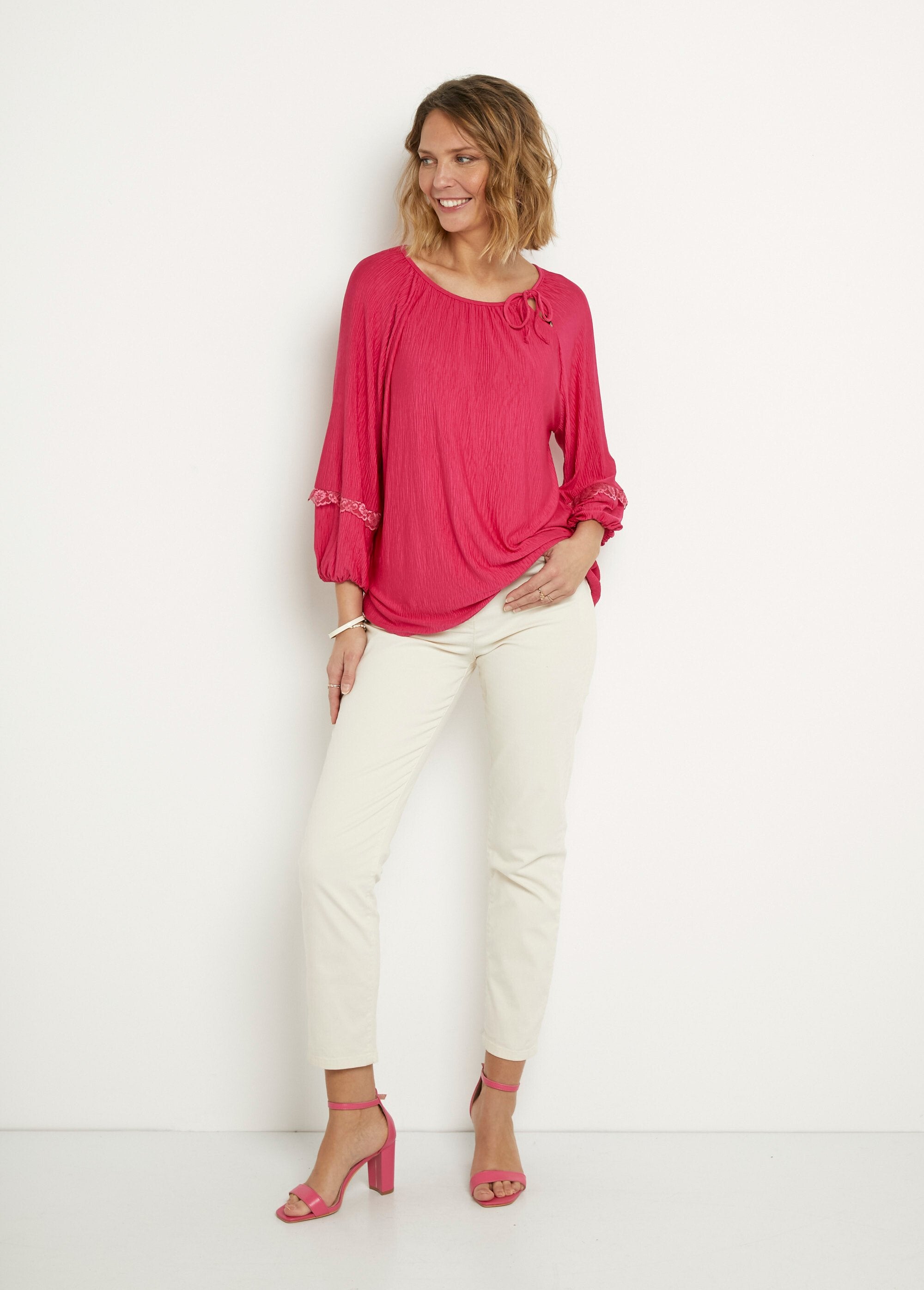 Flowing_tunic,_round_neck_with_ties_Fuchsia_SF1_slim