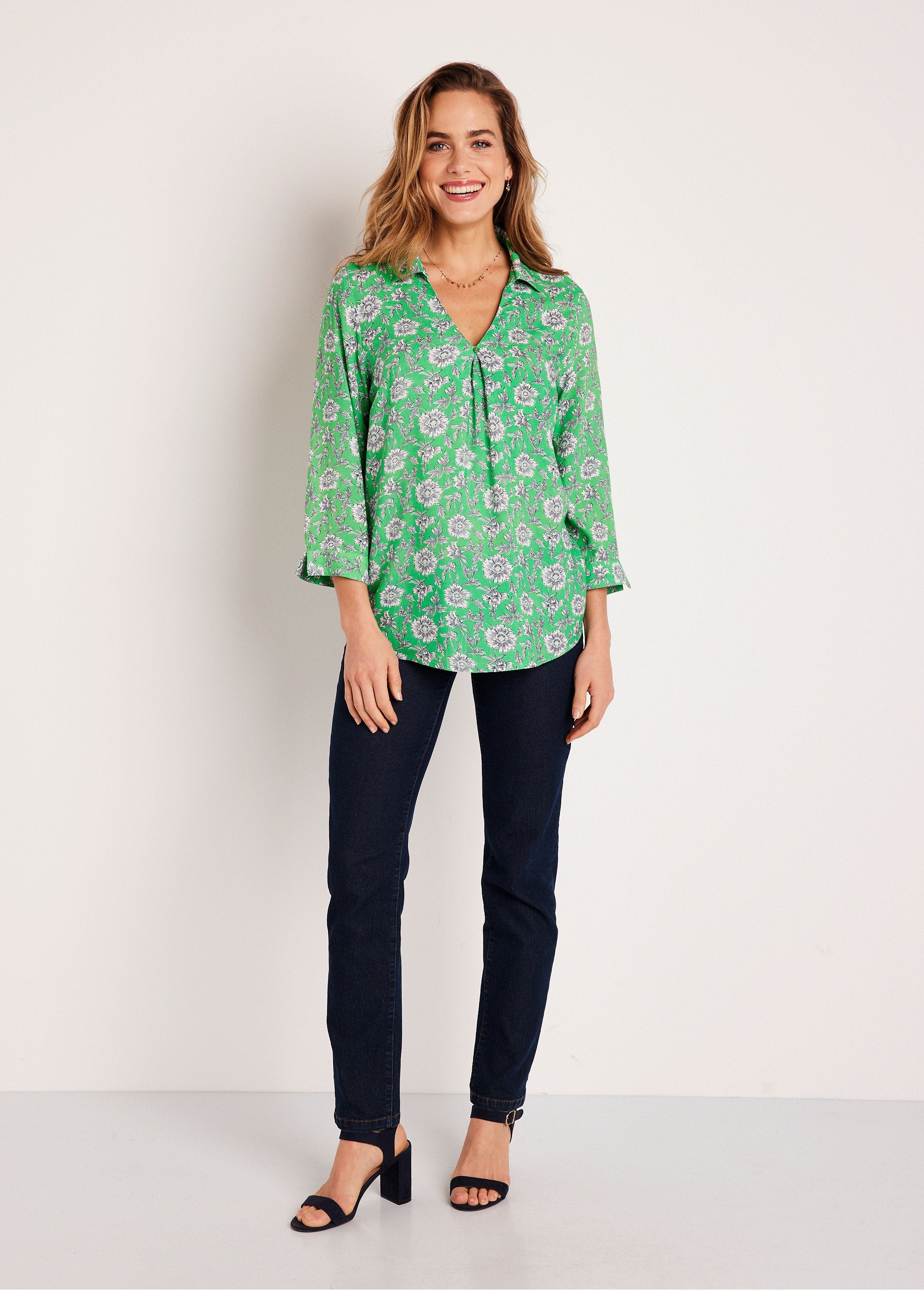 Long_flared_floral_tunic_Green_and_white_SF1_slim