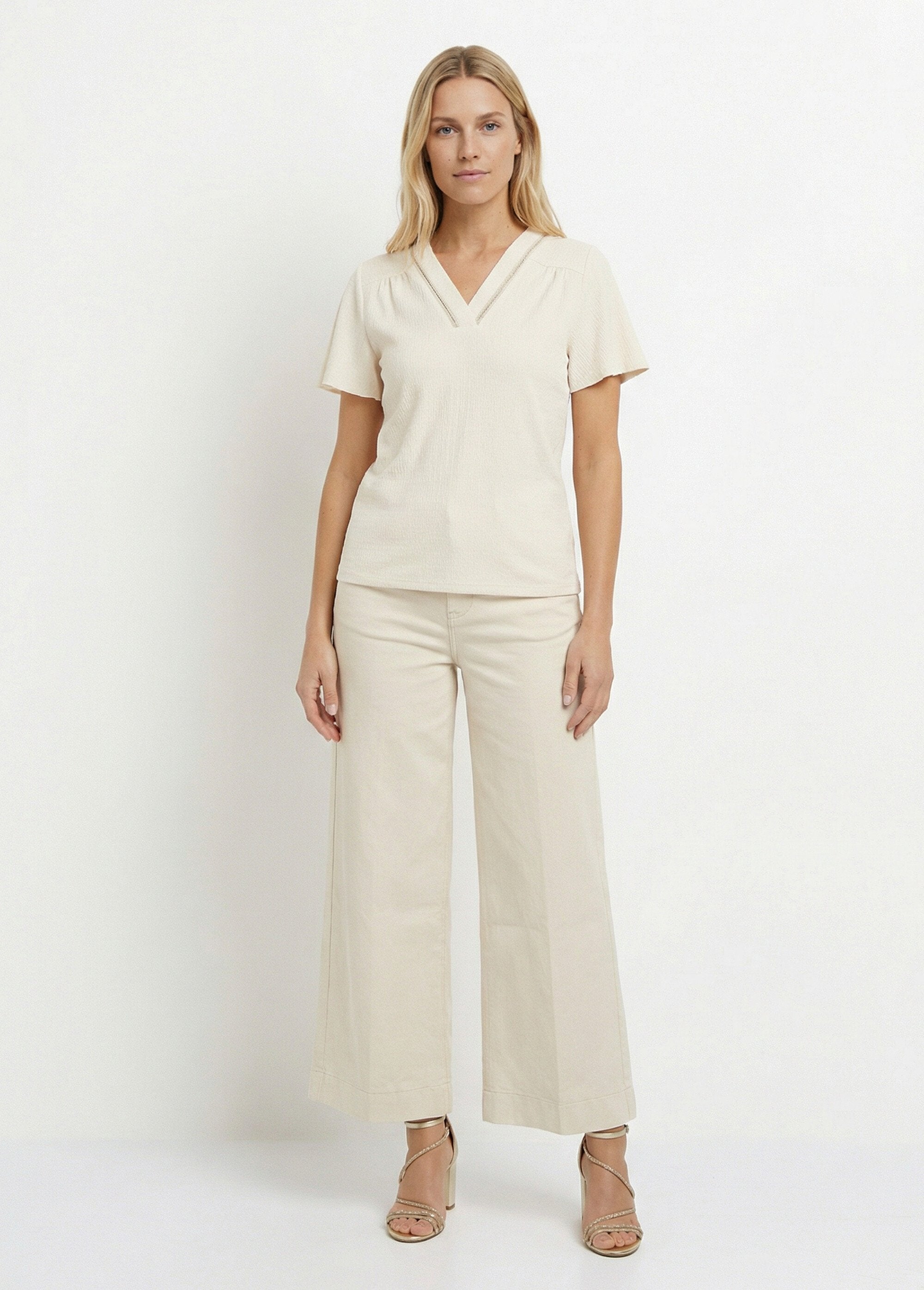 Textured_tunic,_V-neck_with_trim_Beige_SF1_slim